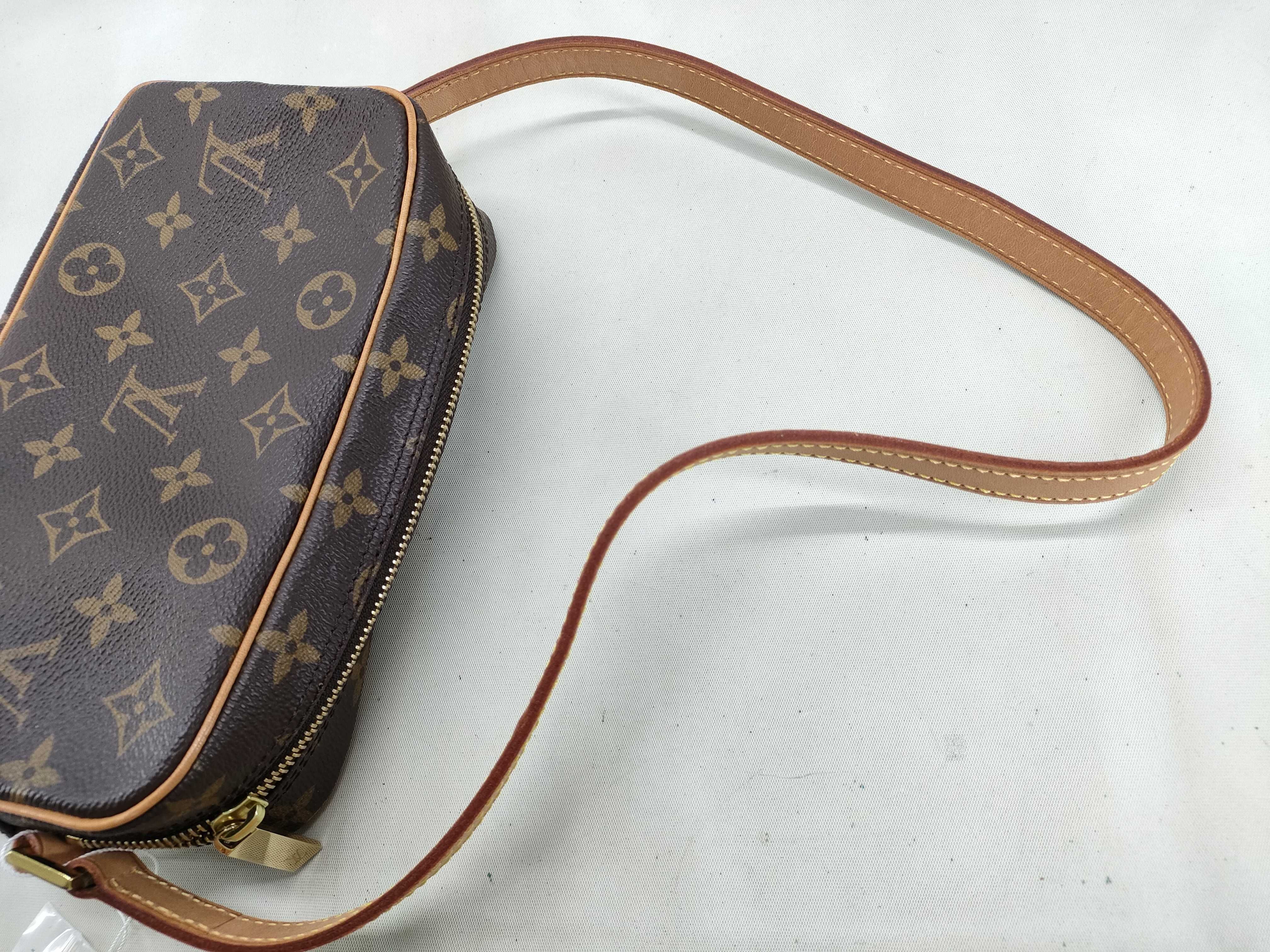 Monogram Pochette Cite M51183 MI1002 Shoulder Bag — view 5