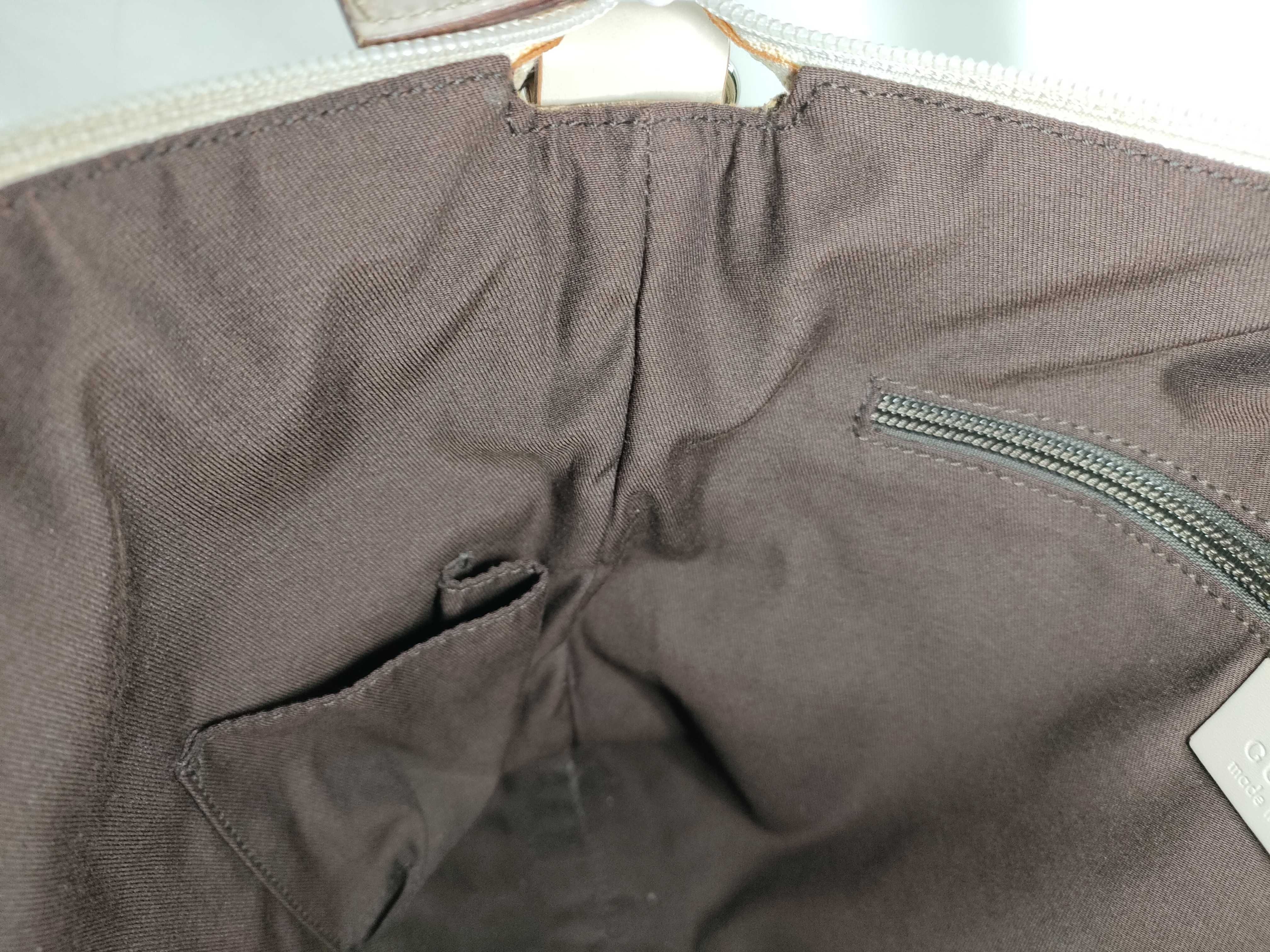 GG Canvas Shoulder Bag — view 11