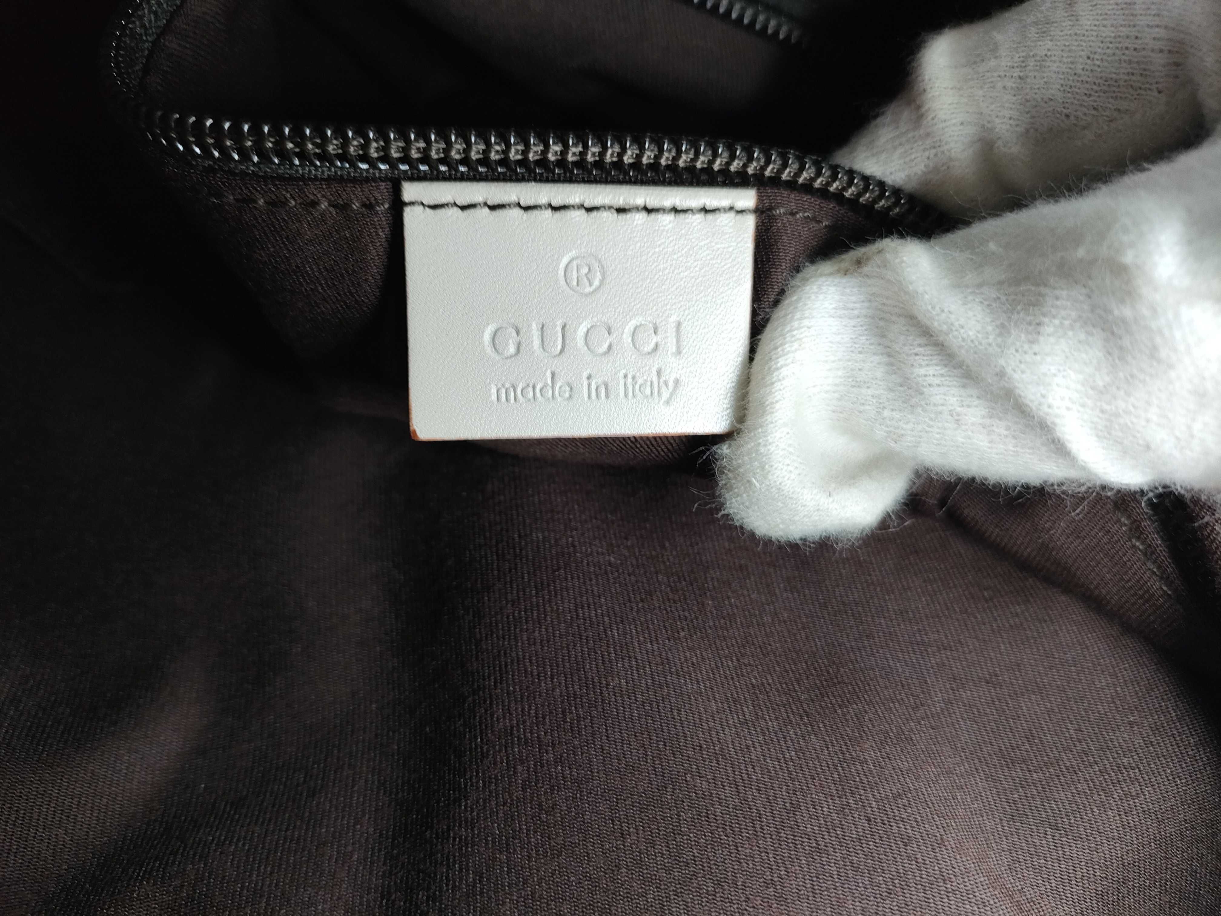 GG Canvas Shoulder Bag — view 13