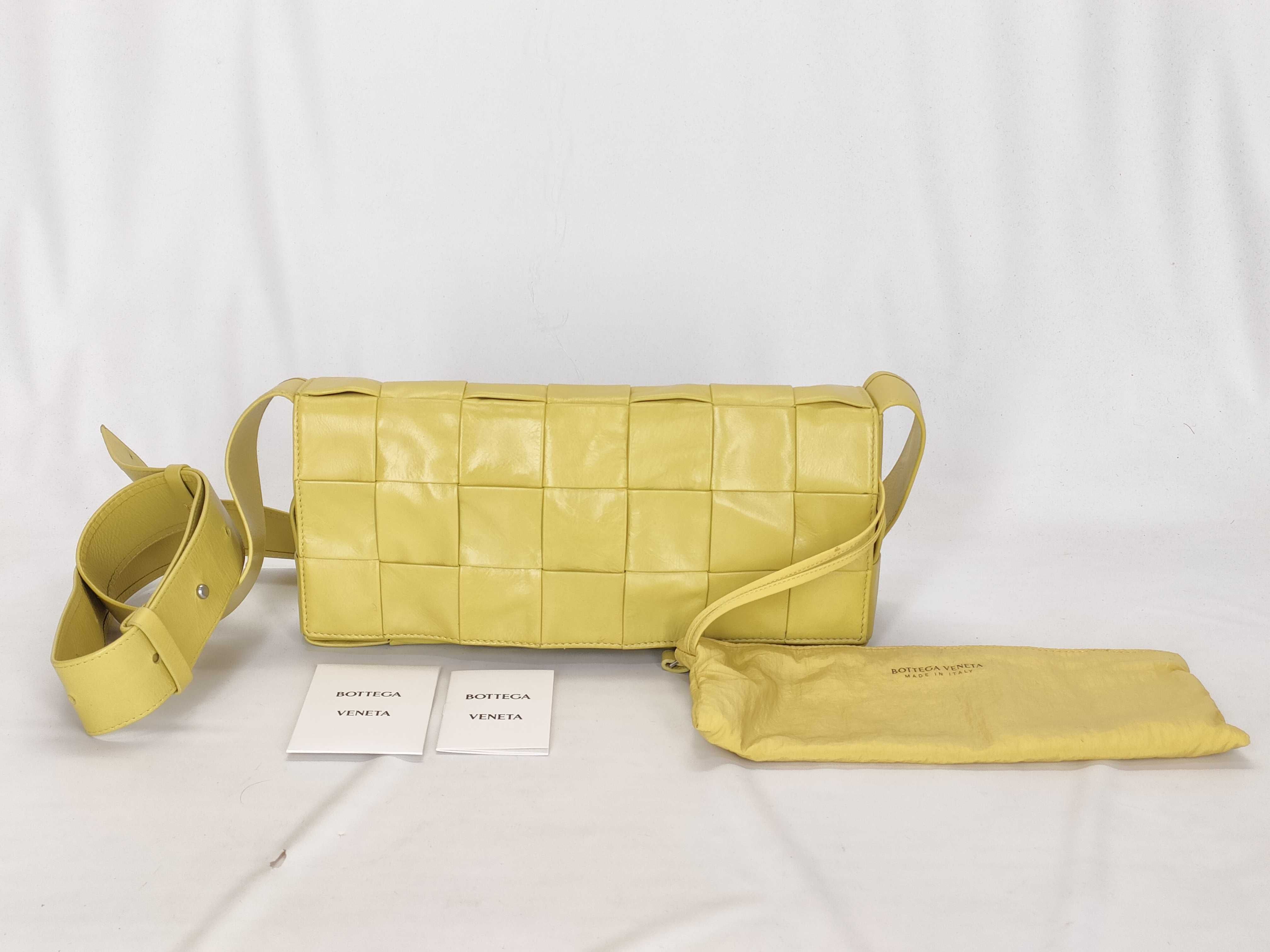 Intrecciato Bottega Veneta Cassette Yellow Shoulder Bag