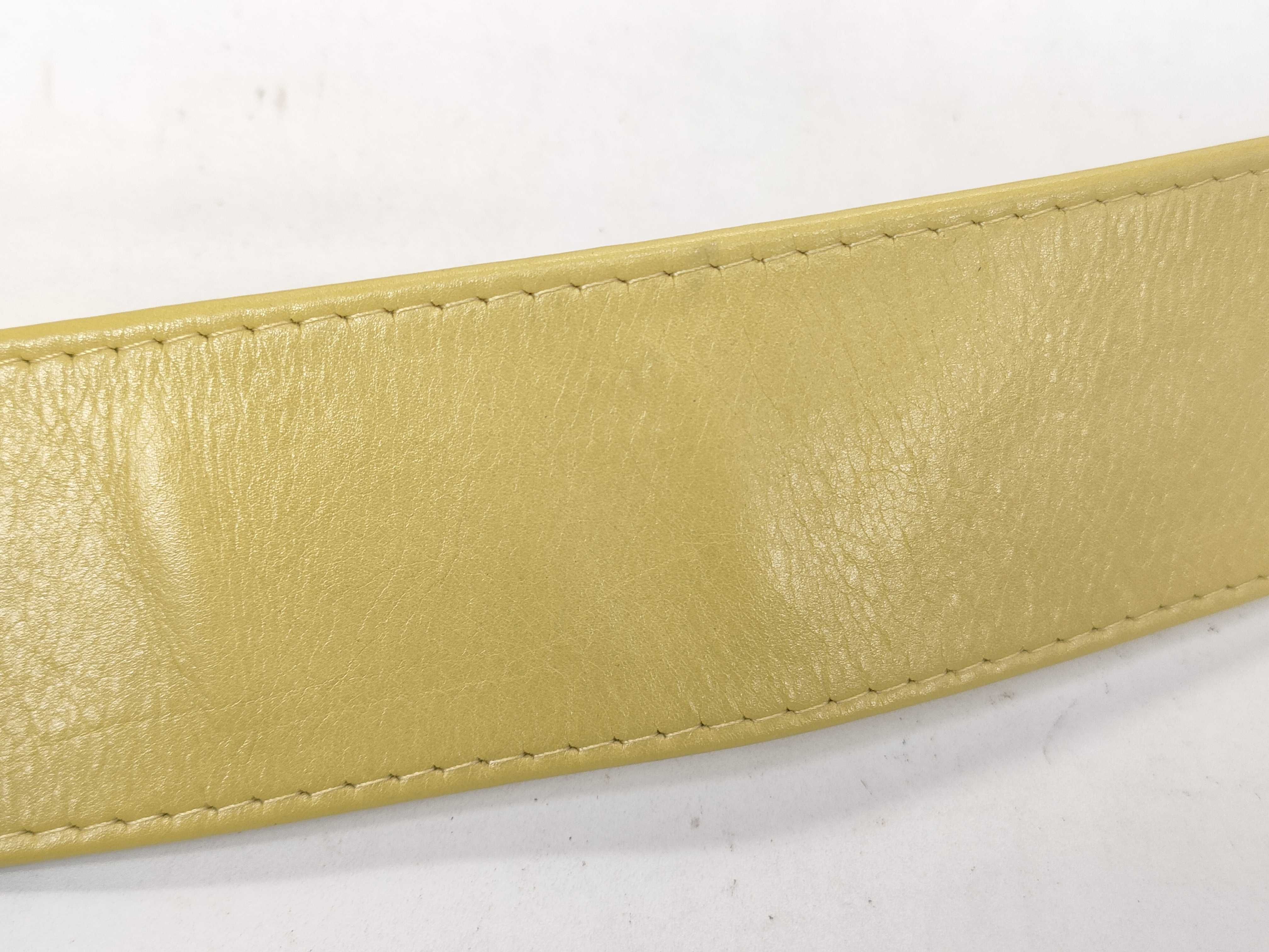 Intrecciato Bottega Veneta Cassette Yellow Shoulder Bag — view 4
