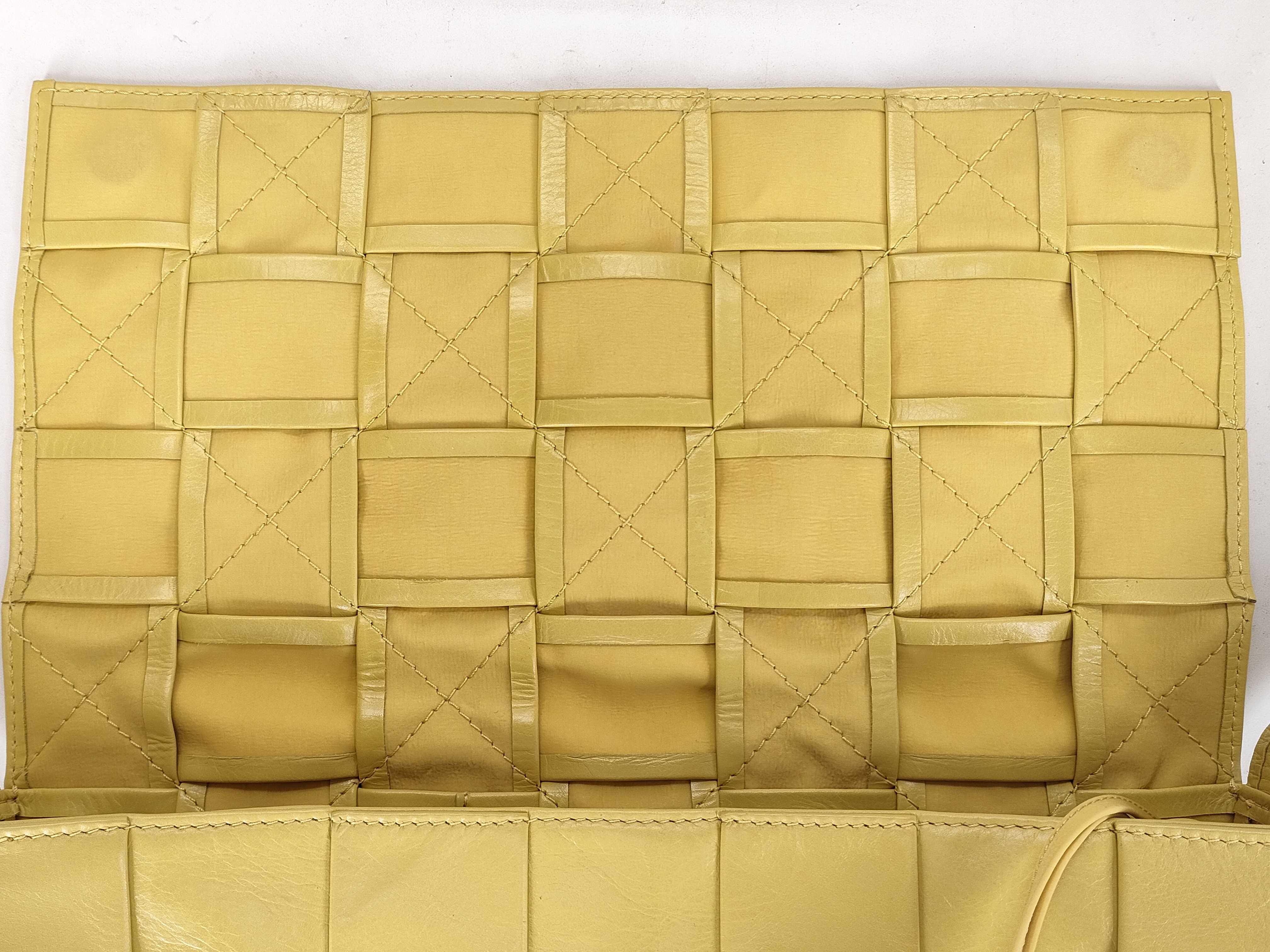 Intrecciato Bottega Veneta Cassette Yellow Shoulder Bag — view 8