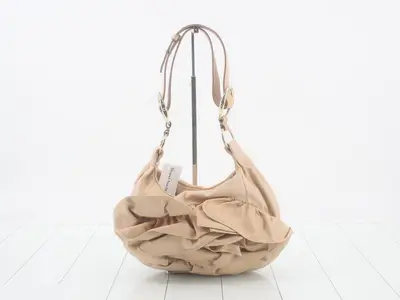 (Bag) Handbag with frills