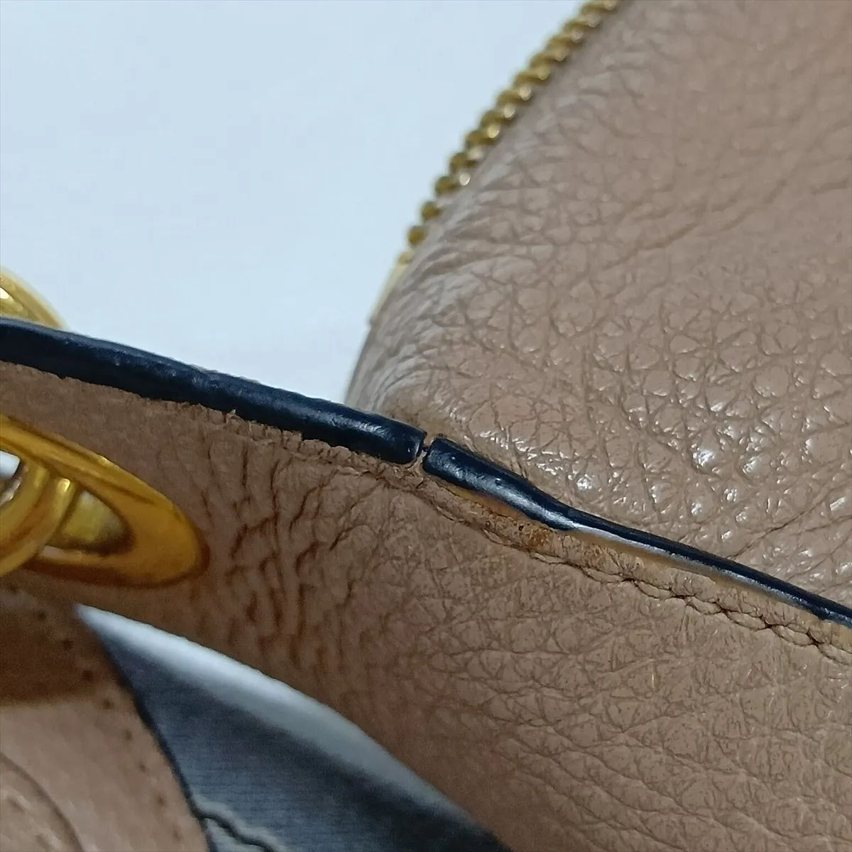 Vitello Leather Shoulder Bag, Beige — view 13