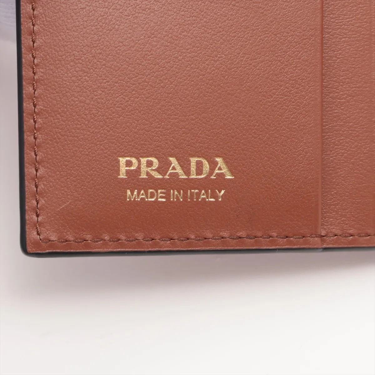 City Calf Tab 1MV204 Leather Compact Wallet Brown — view 6