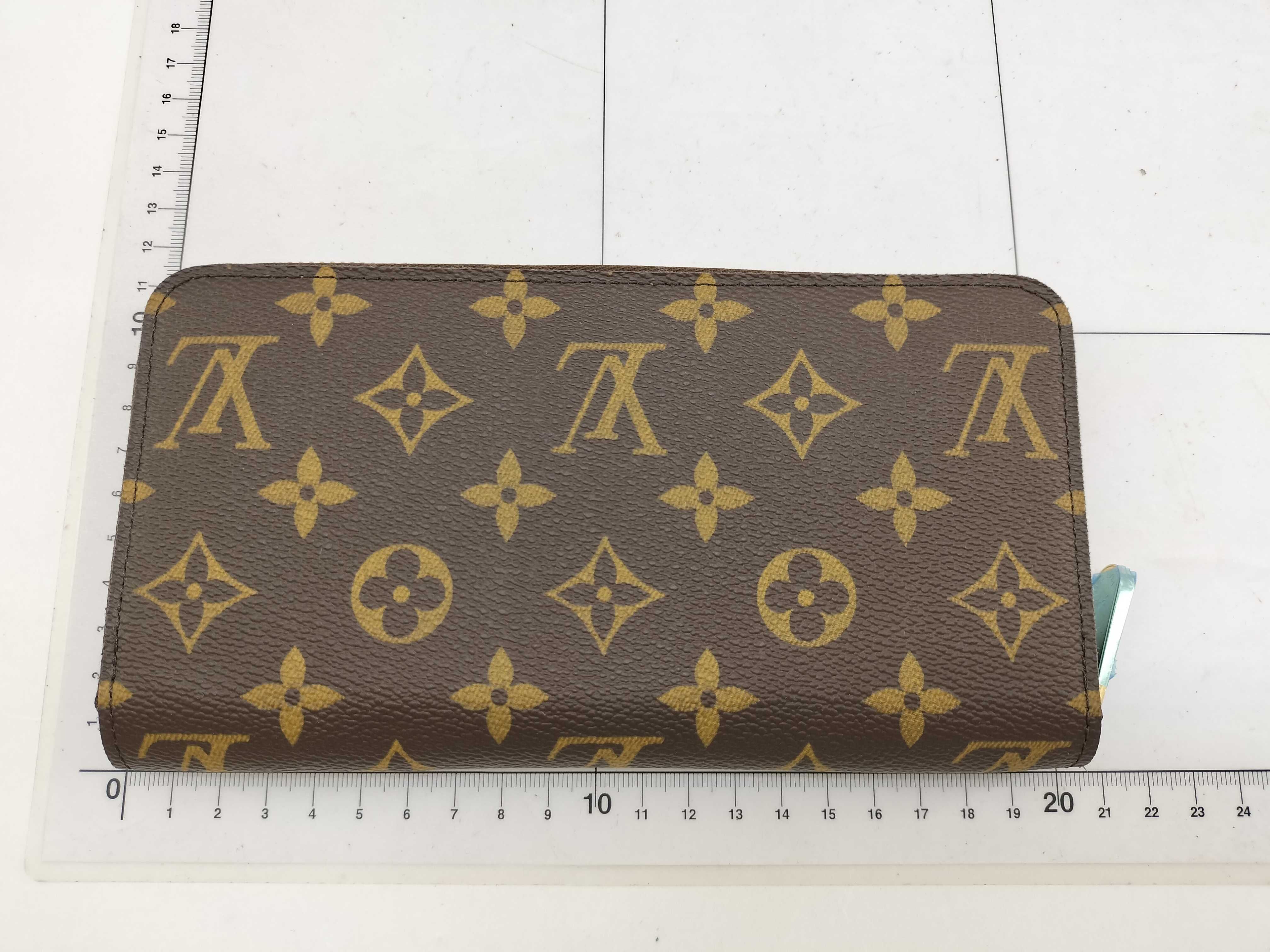 Monogram M42616 Monogram Zippy Wallet Brown Louis Vuitton Wallet — view 2