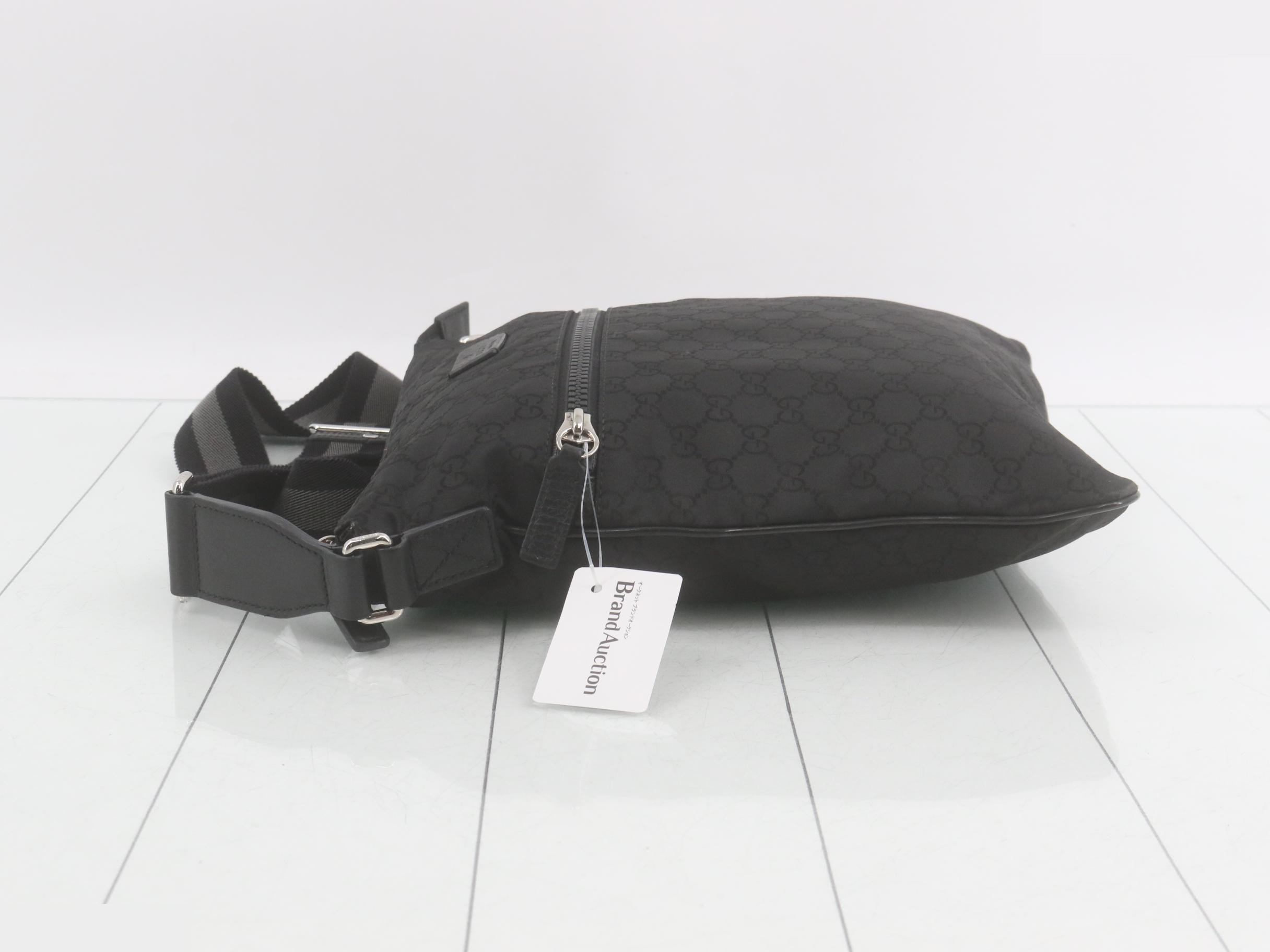 GG Nylon Shoulder Bag, Black — view 4