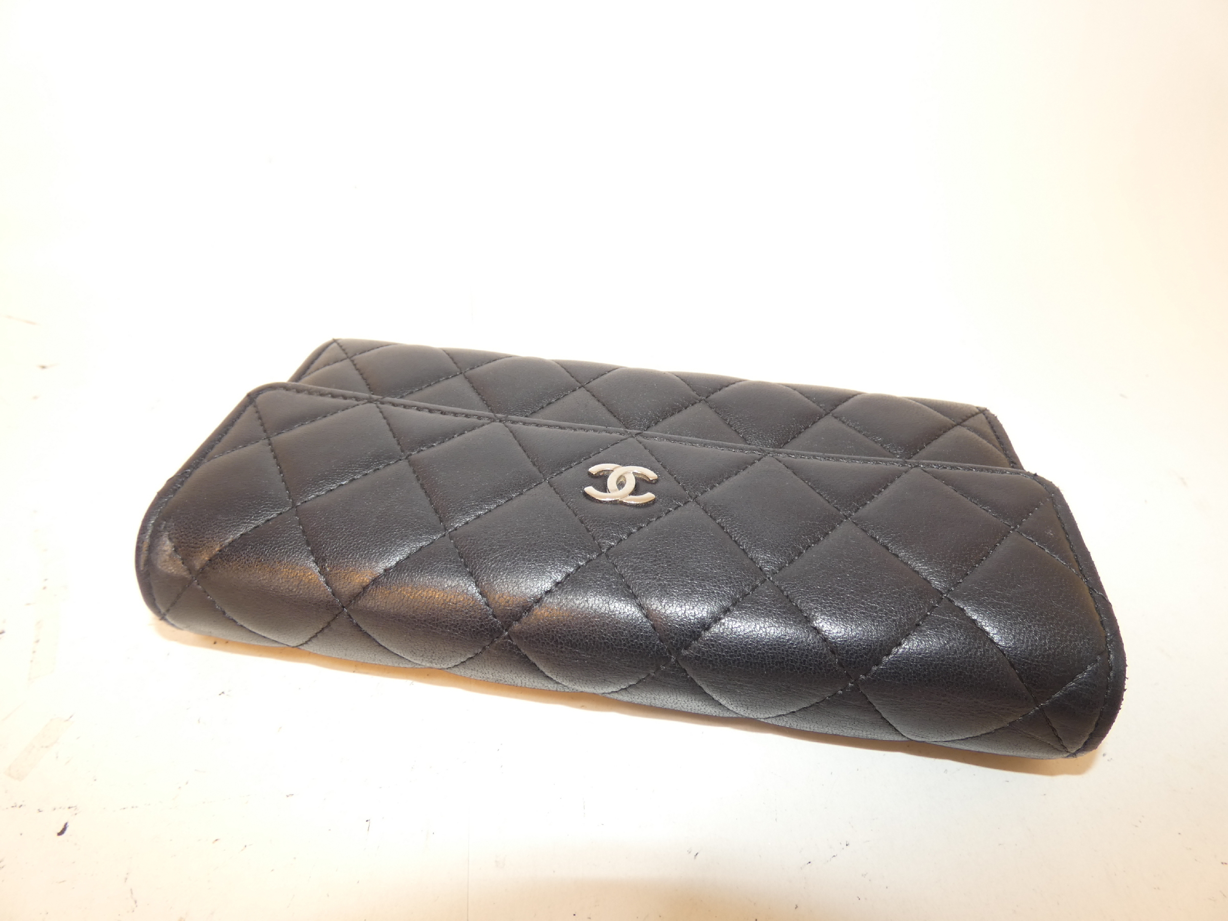 Matelassé Coco Lambskin Black Long Wallet — view 3