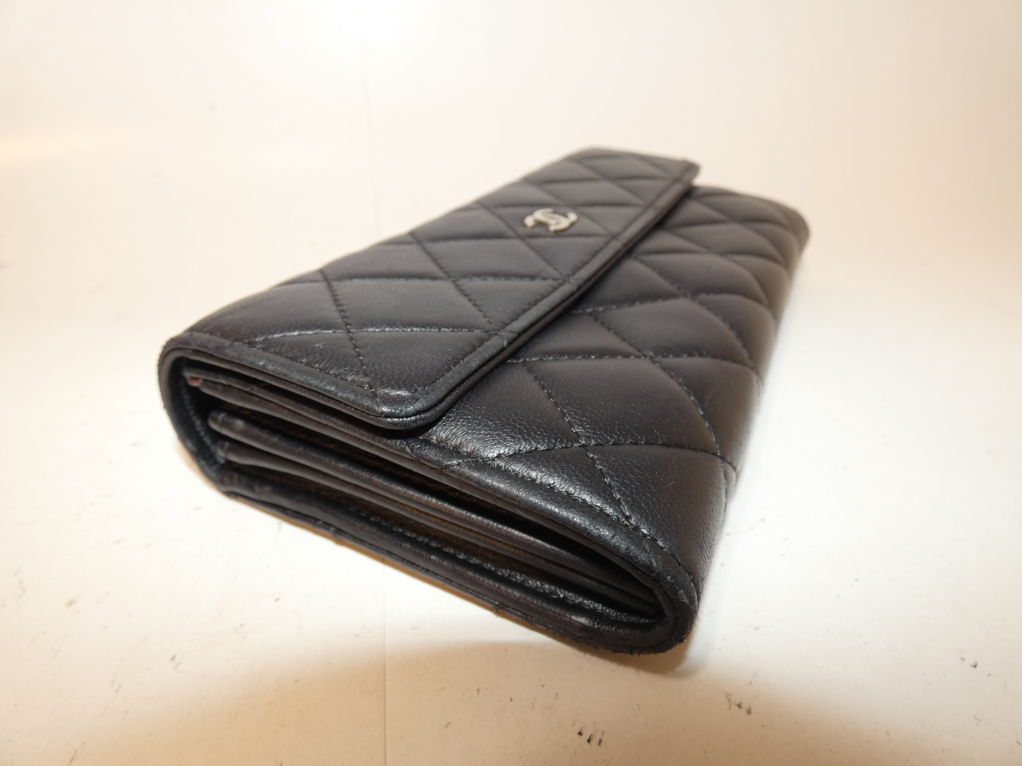 Matelassé Coco Lambskin Black Long Wallet — view 5