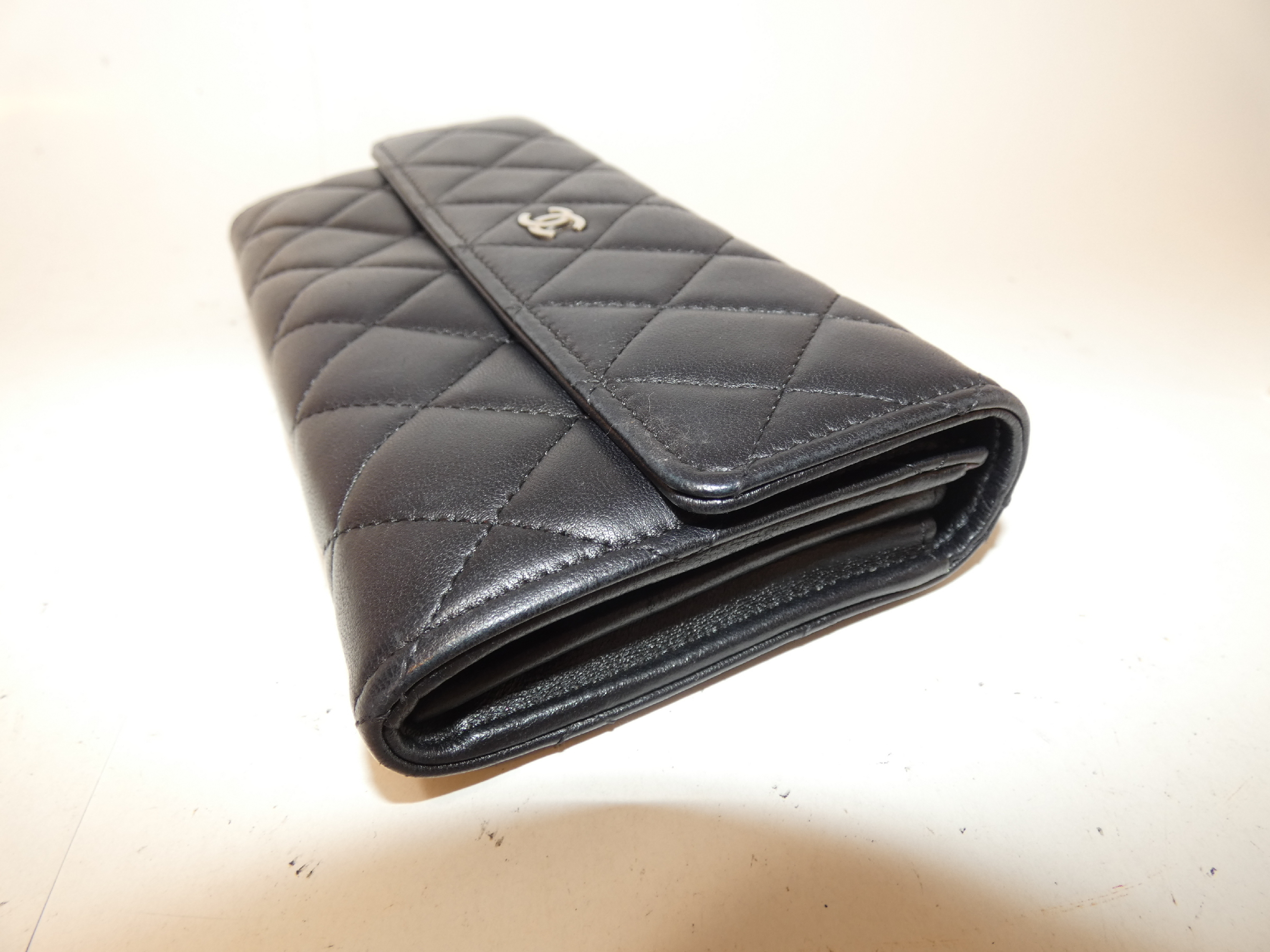 Matelassé Coco Lambskin Black Long Wallet — view 6