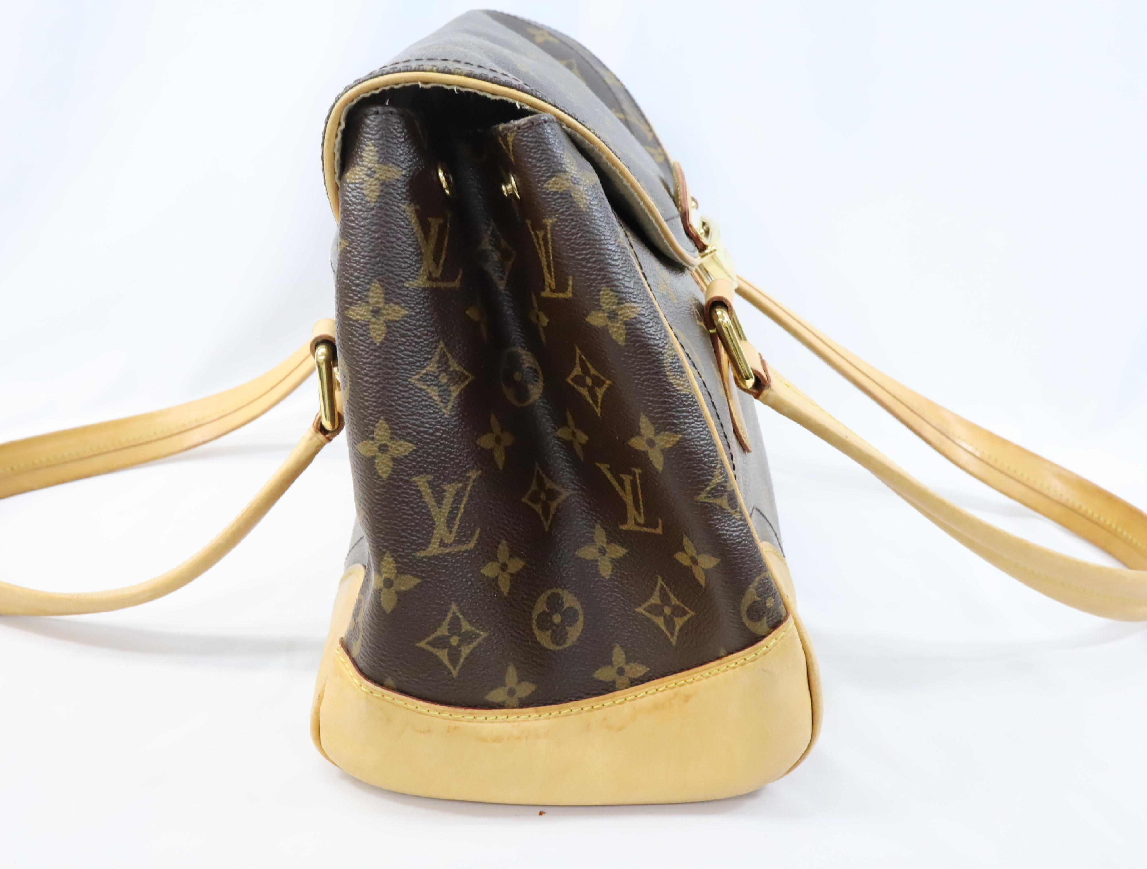 Monogram Beverly GM M40120 Shoulder Bag Brown Shoulder Bag — view 4