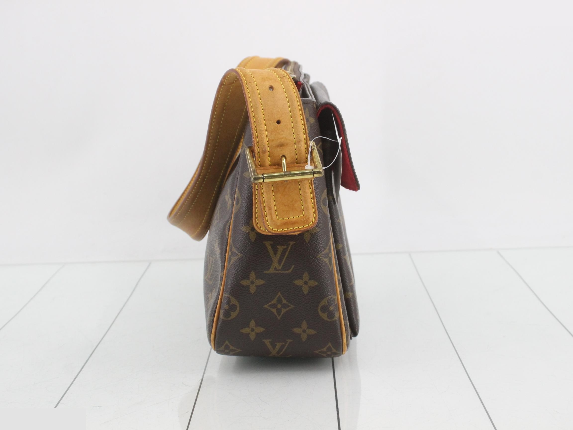 Viva-Cite GM Monogram Brown Shoulder Bag — view 4