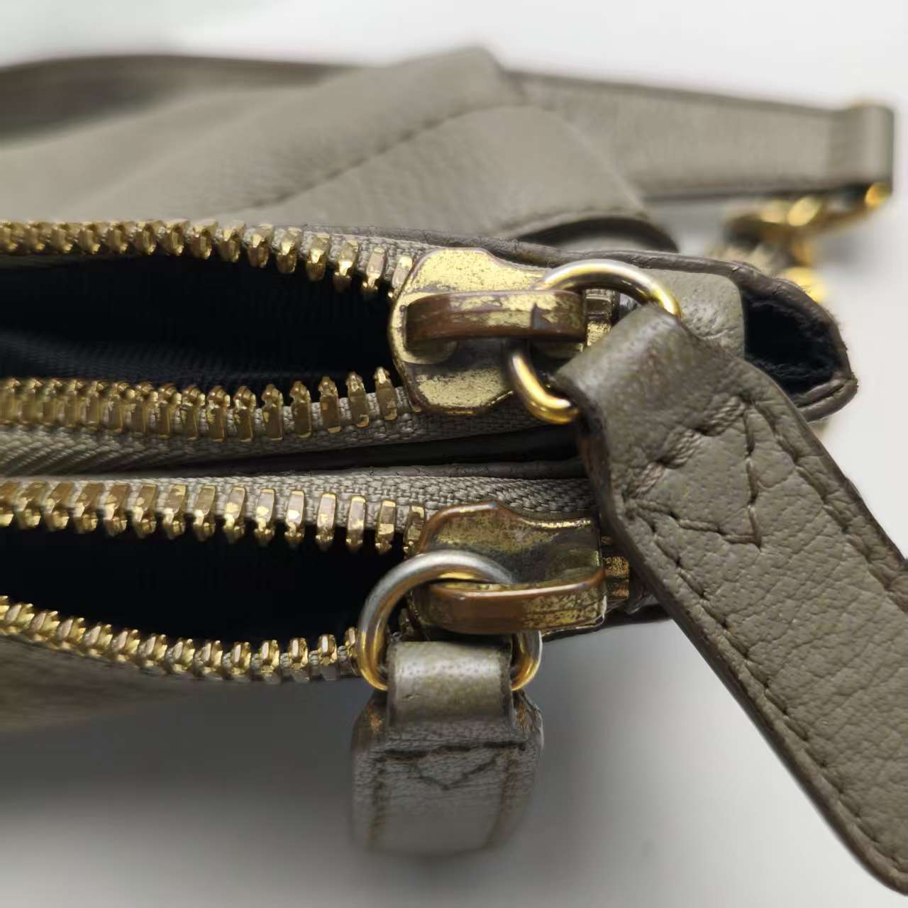 【*Shipped from: China*】BURBERRY Leather Handbag — view 9