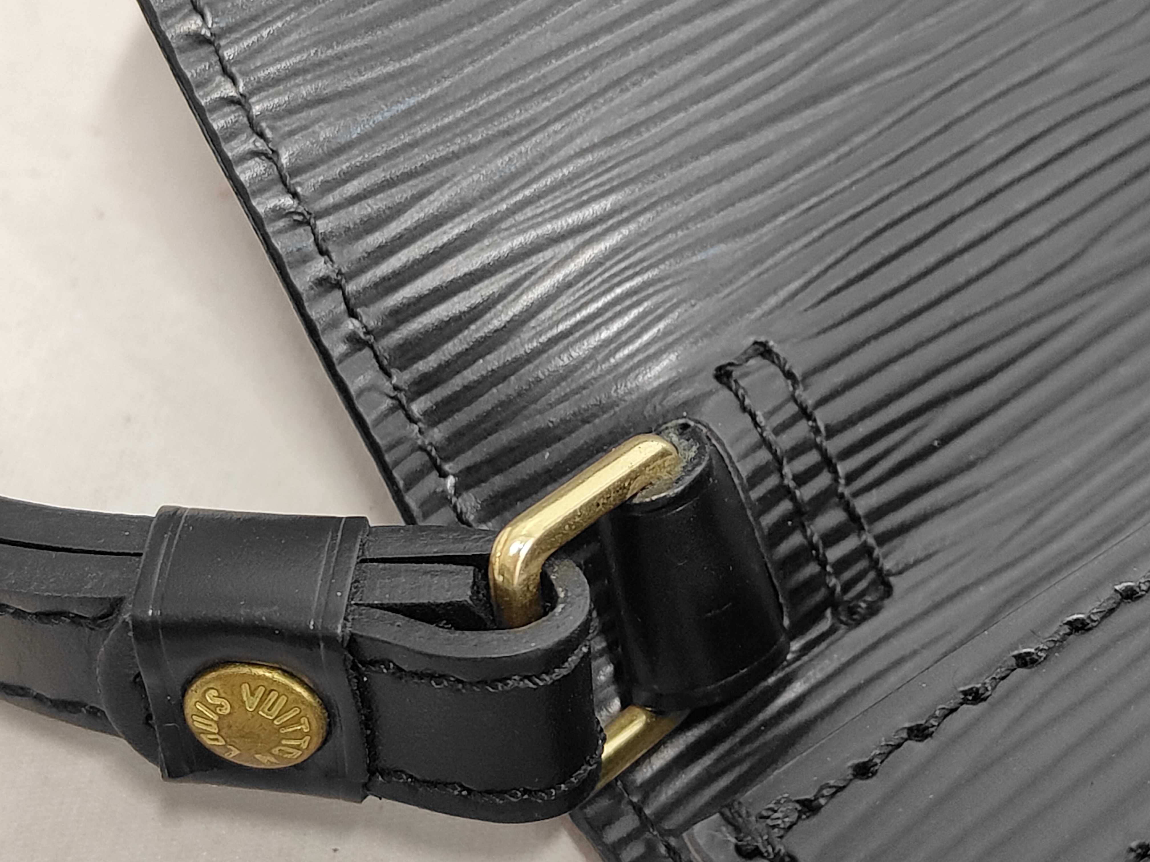 Taiga Serie Dragonne Second Bag — view 7