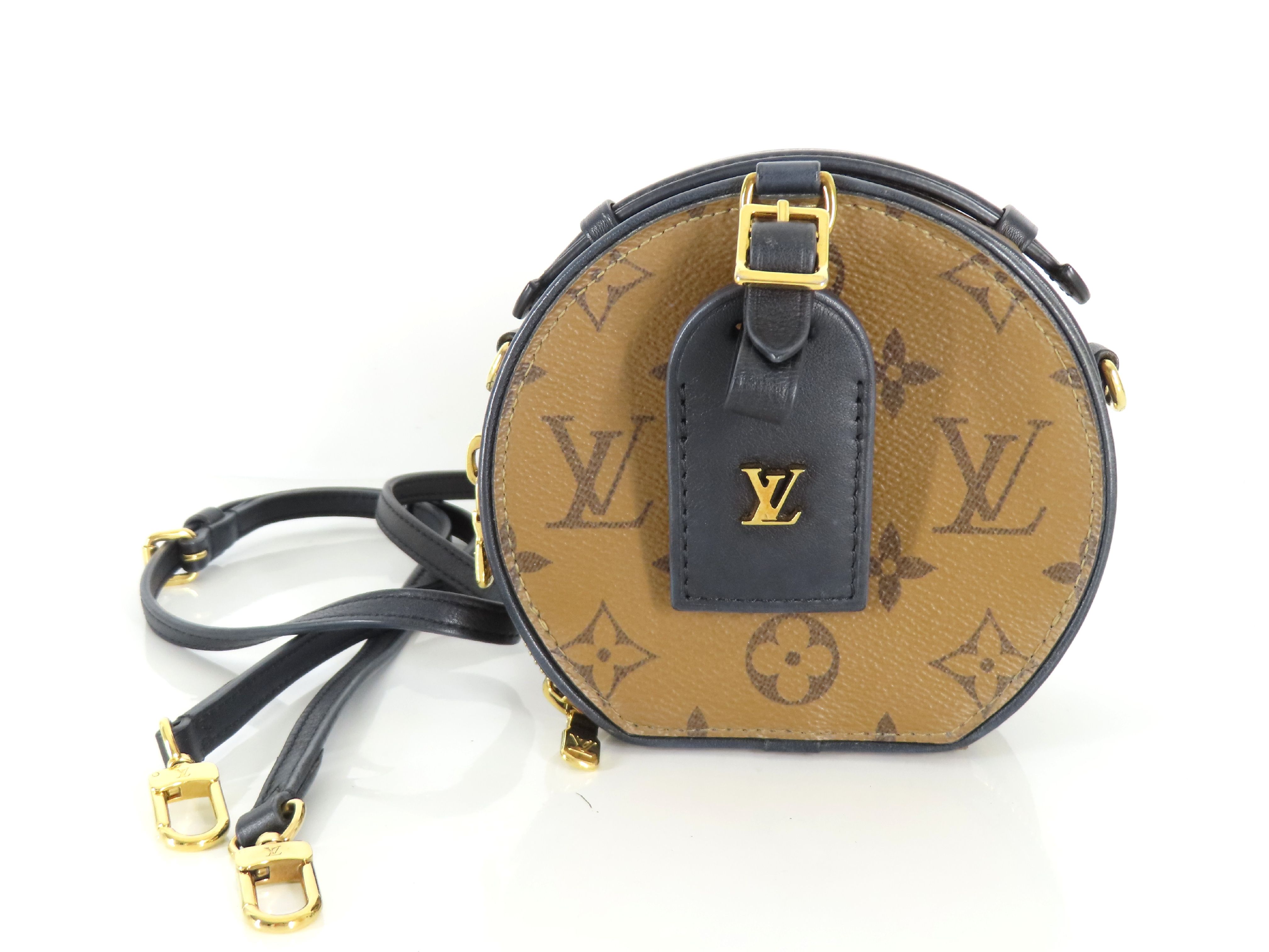 Monogram Reverse Mini Boite Chapeau M68276 Shoulder Bag