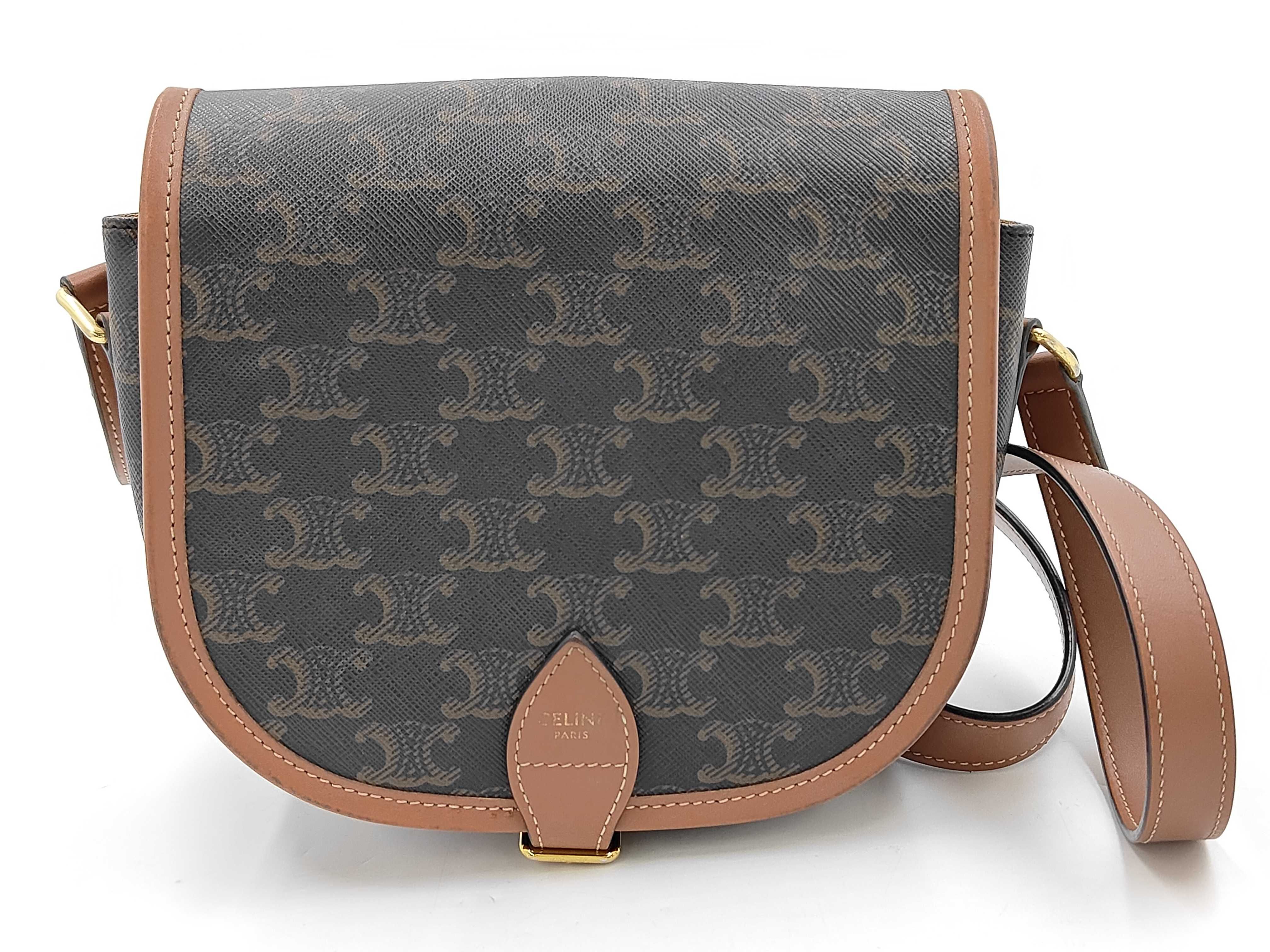 Triomphe Shoulder Bag
