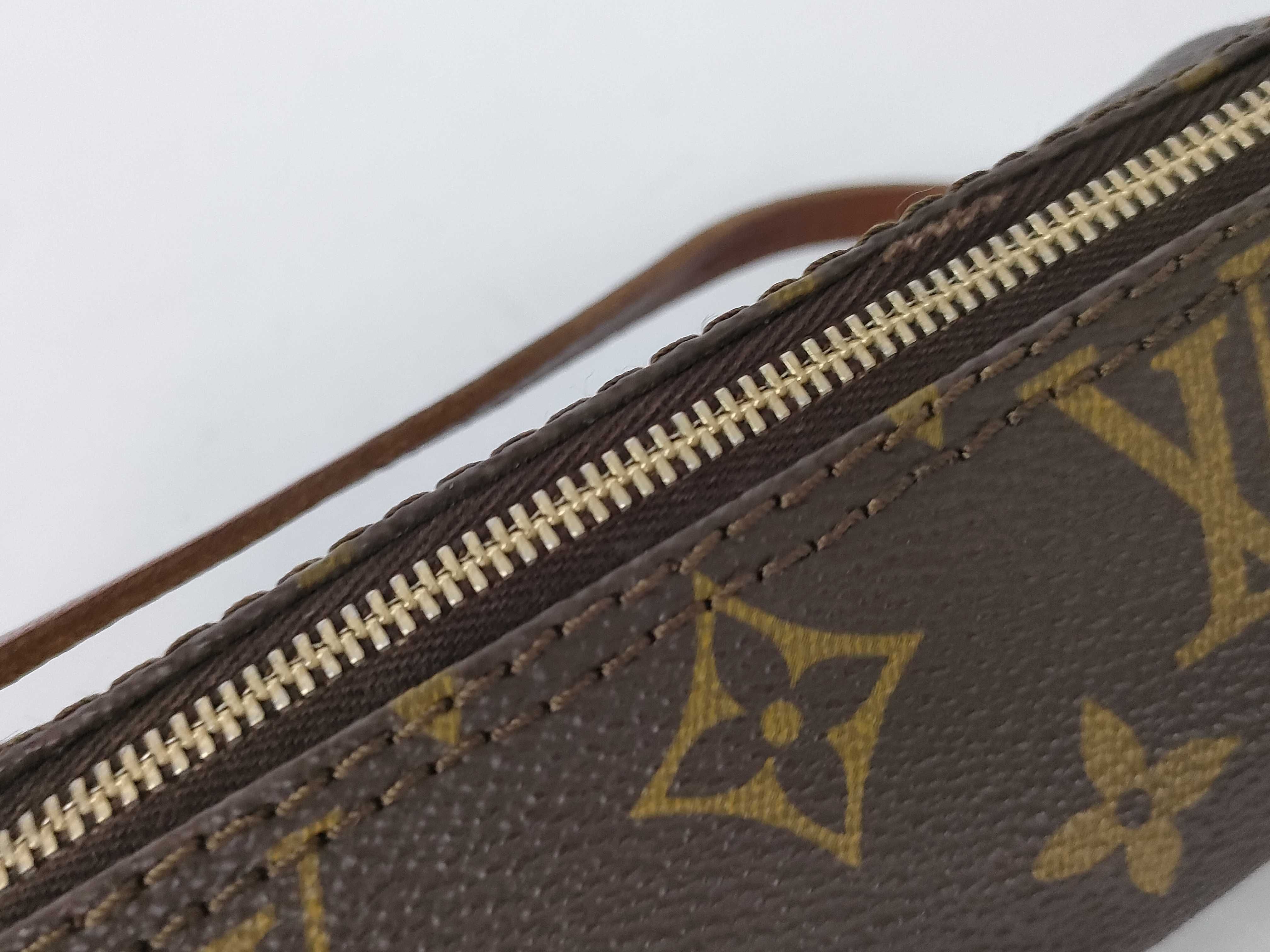 Monogram Louis Vuitton Monogram Pouch — view 8