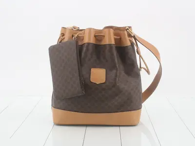 Macadam drawstring shoulder bag with pouch