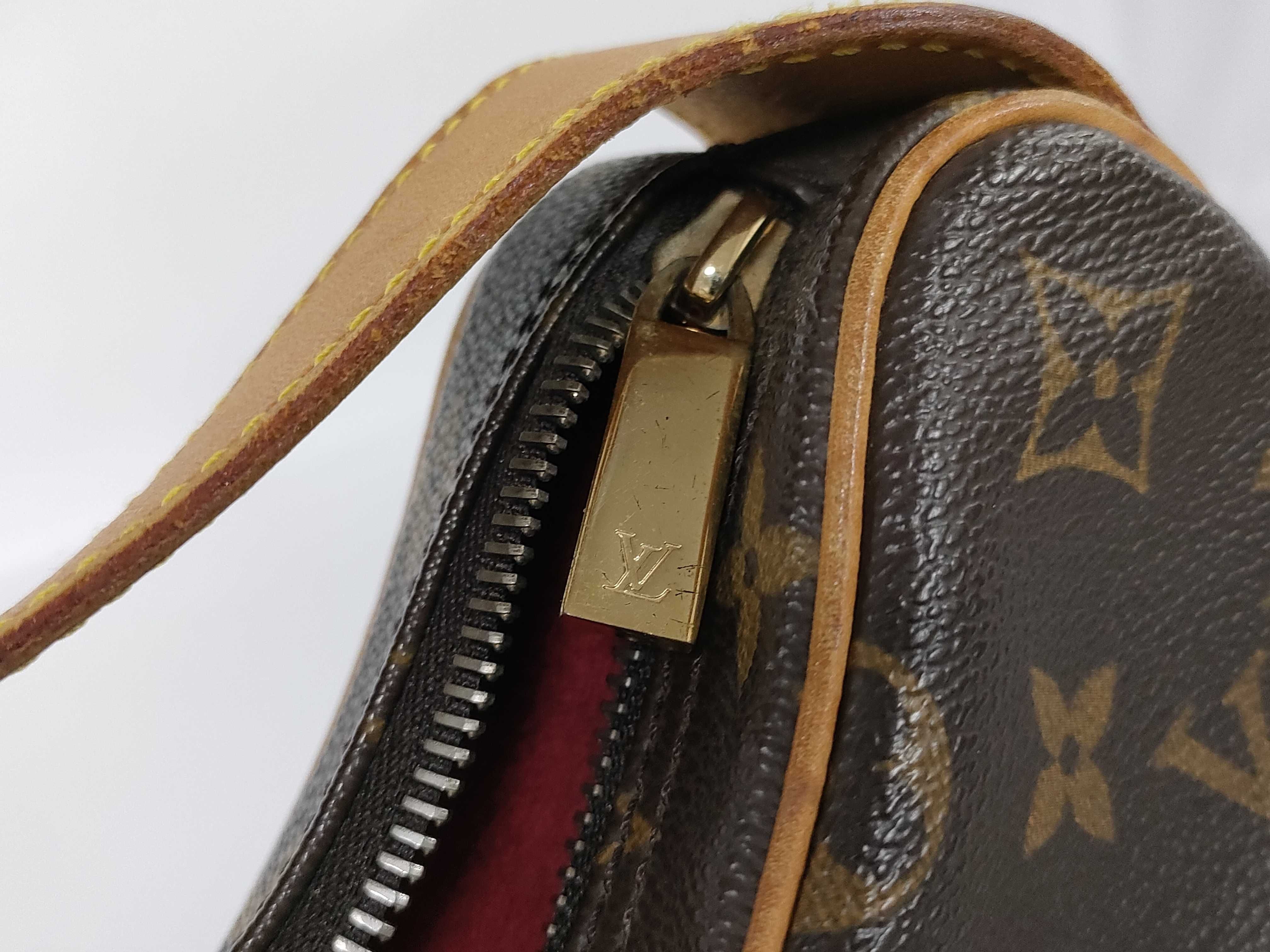 Monogram Louis Vuitton Croissant MM Monogram M51512 TH0033 Shoulder Bag — view 12