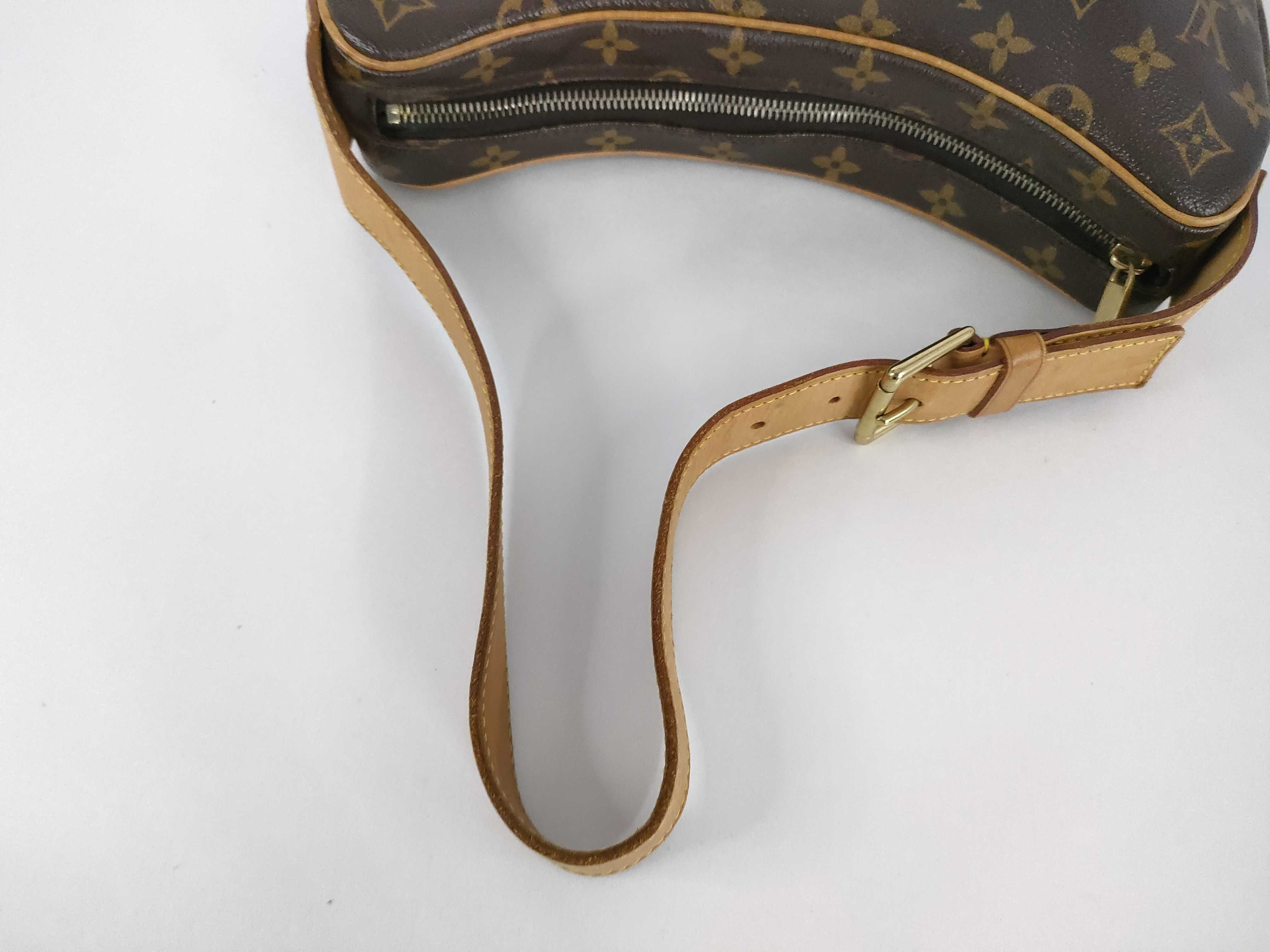 Monogram Louis Vuitton Croissant MM Monogram M51512 TH0033 Shoulder Bag — view 3