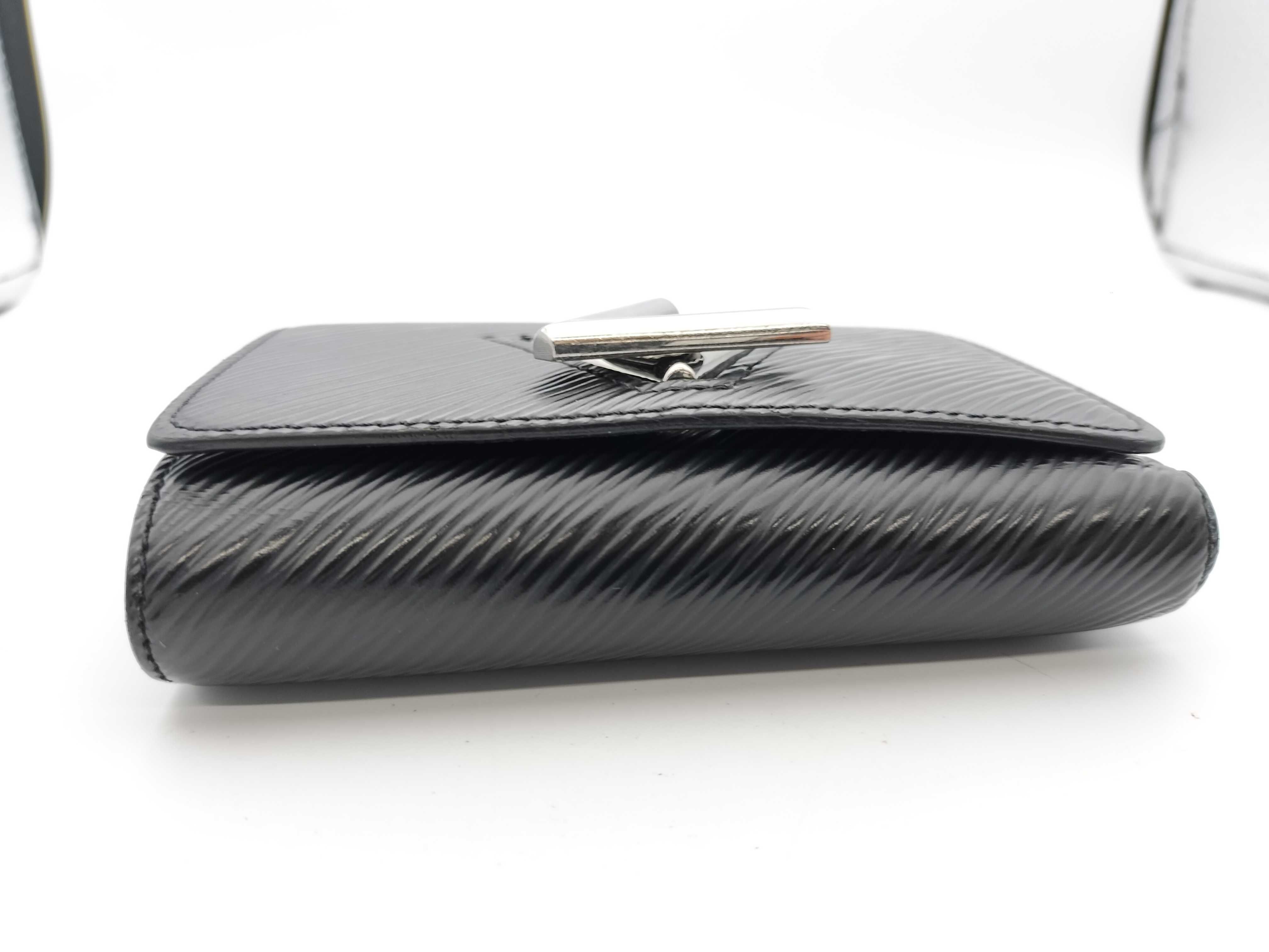 Epi Portefeuille Twist Compact XS M63322 Wallet — view 3
