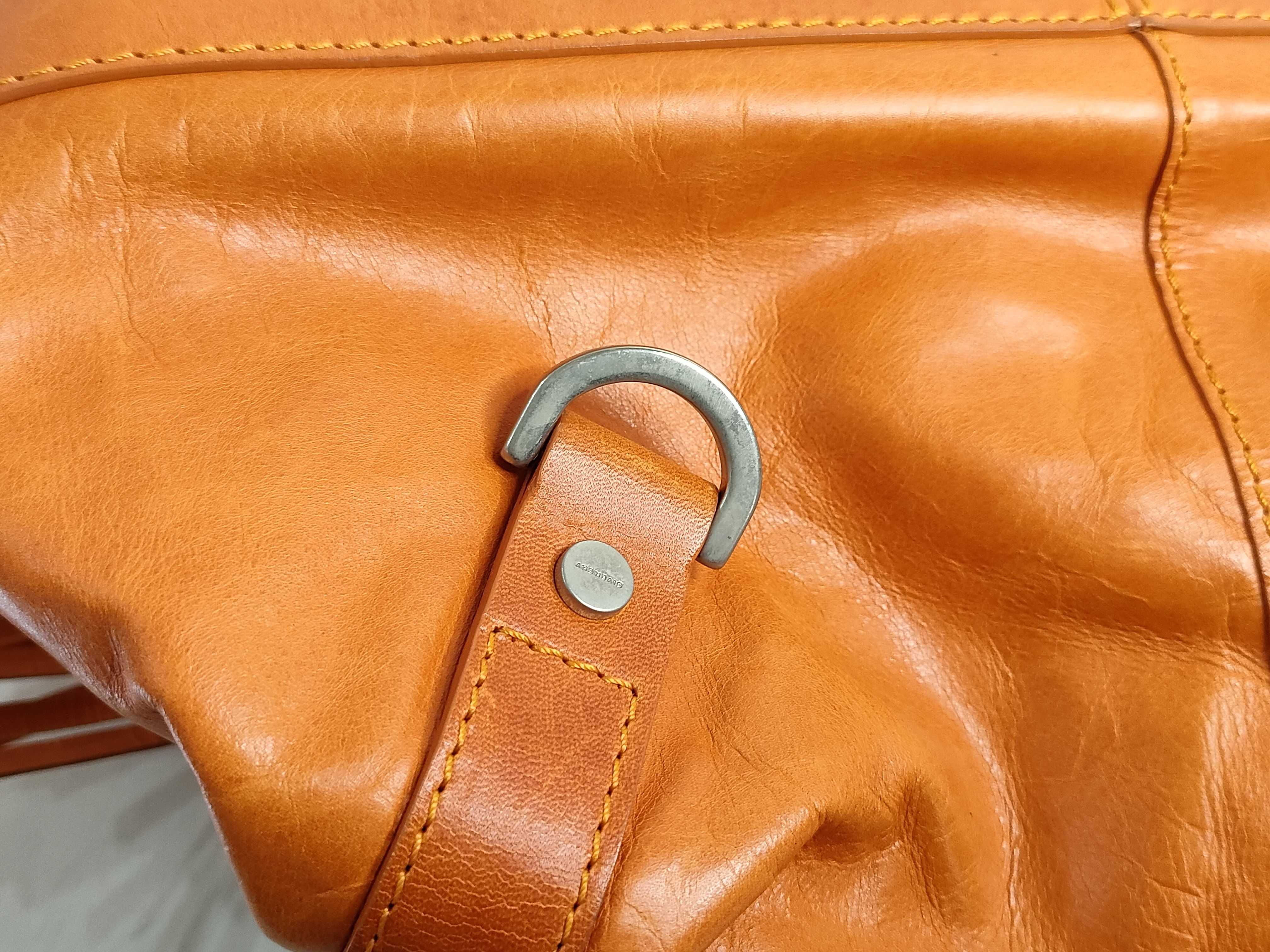 Handbag / Leather Handbag — view 14