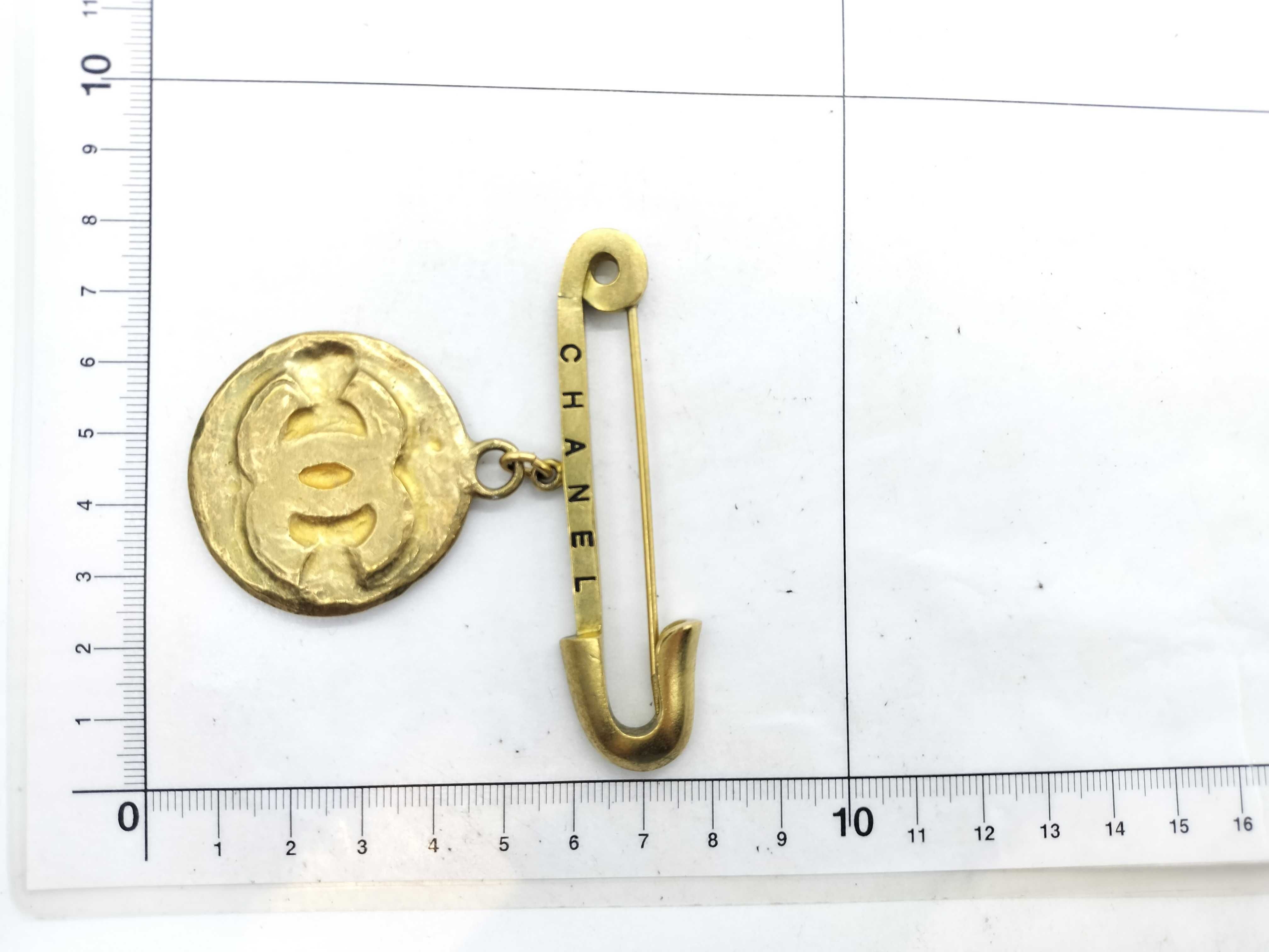 Coco Mark Pin Swing Brooch 94A Brooch — view 5