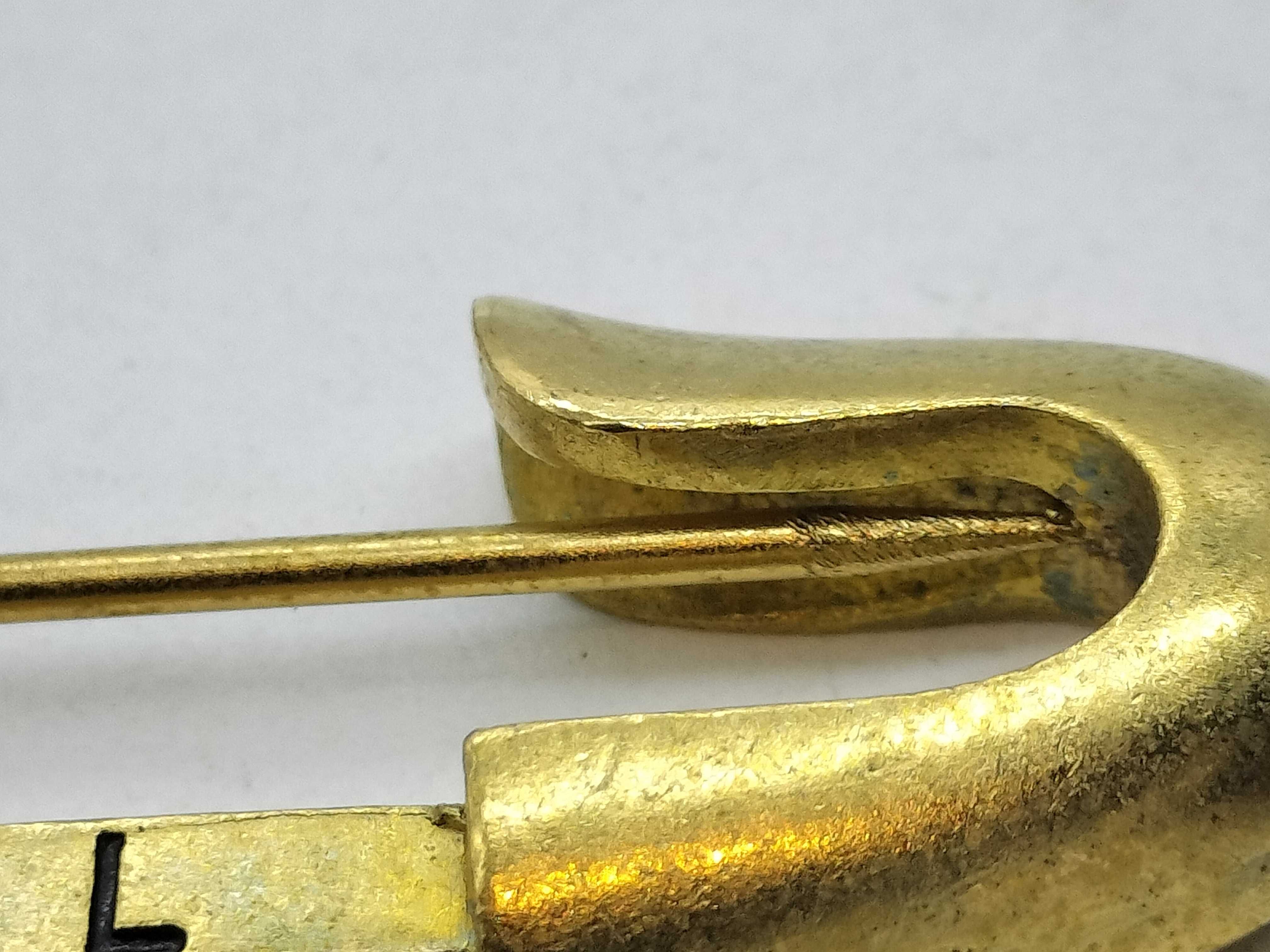 Coco Mark Pin Swing Brooch 94A Brooch — view 6