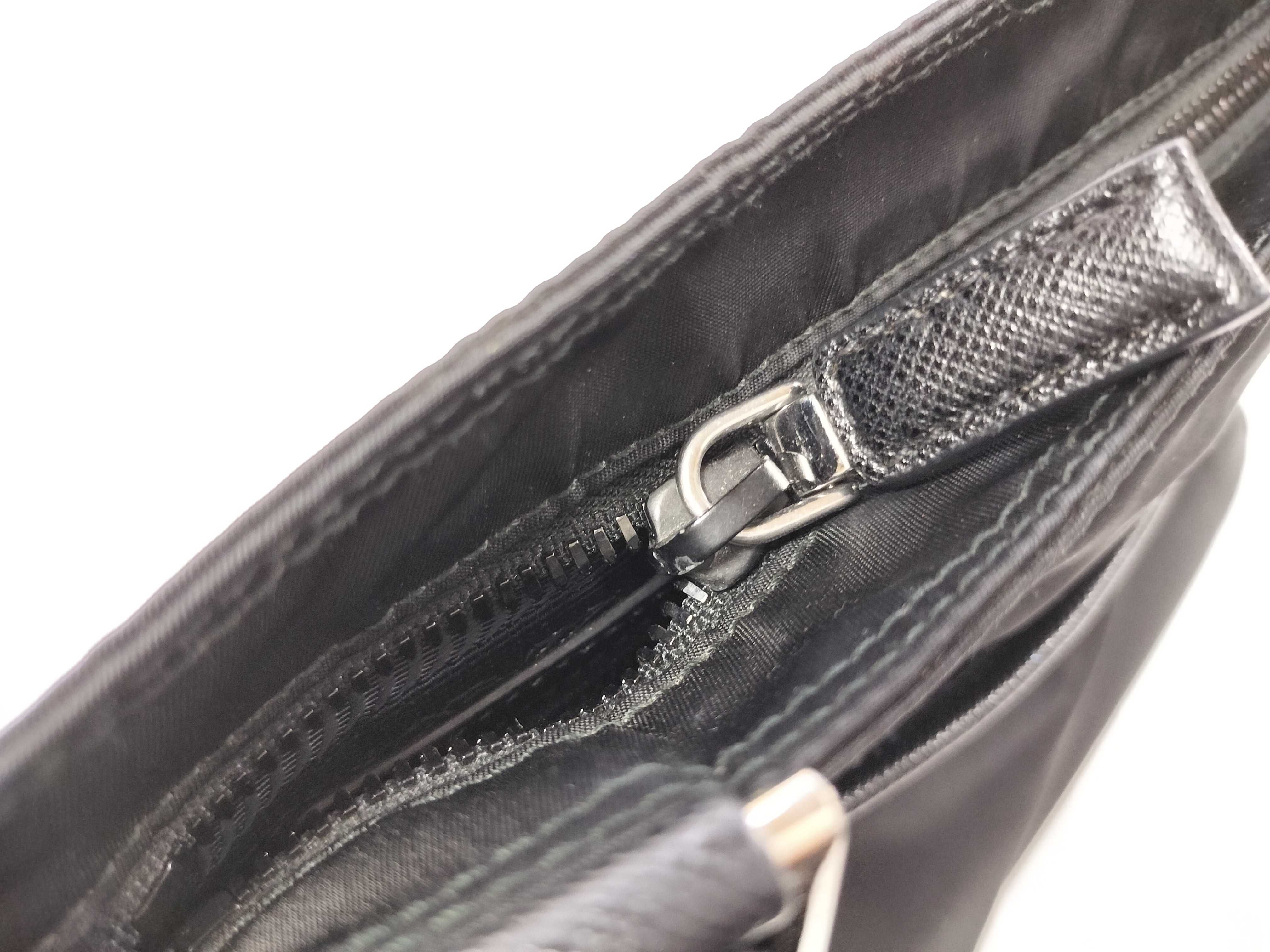 Nylon Triangle Plate Shoulder Bag — view 13