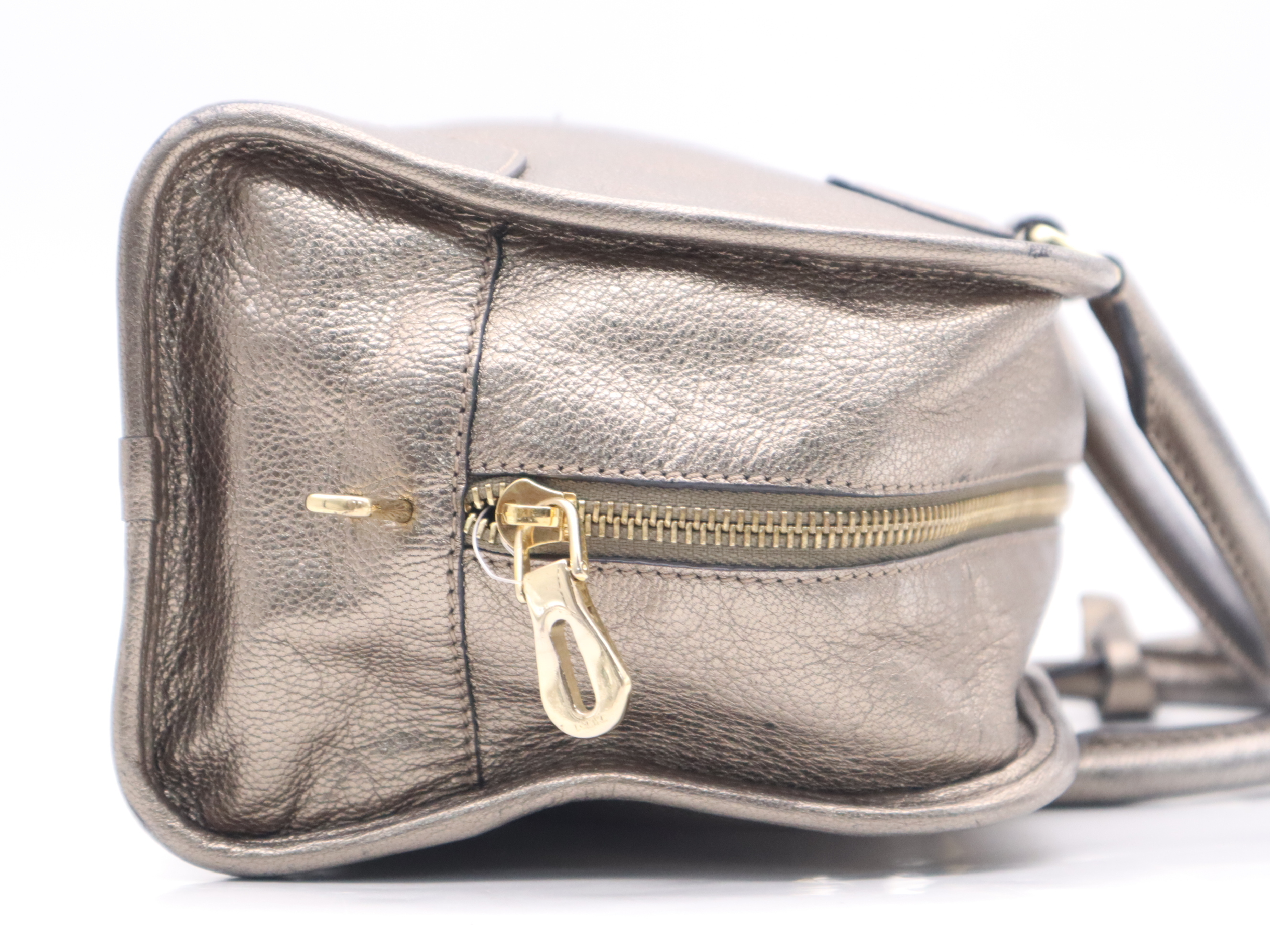 Leather Amazona 28 Handbag with Padlock, 2 Keys, and Clochette (Gold) — view 5