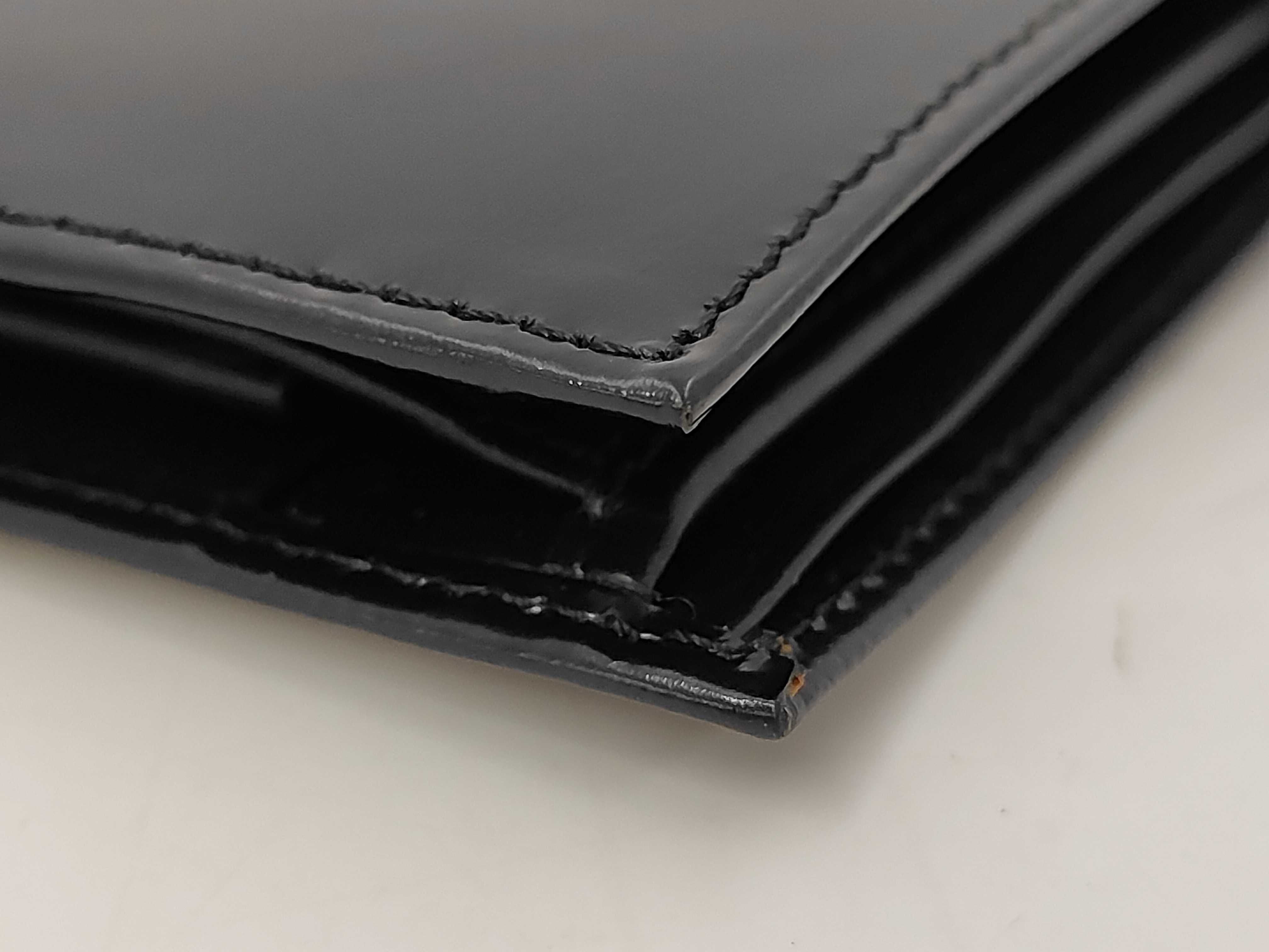 Bi-fold Wallet Leather Wallet — view 3