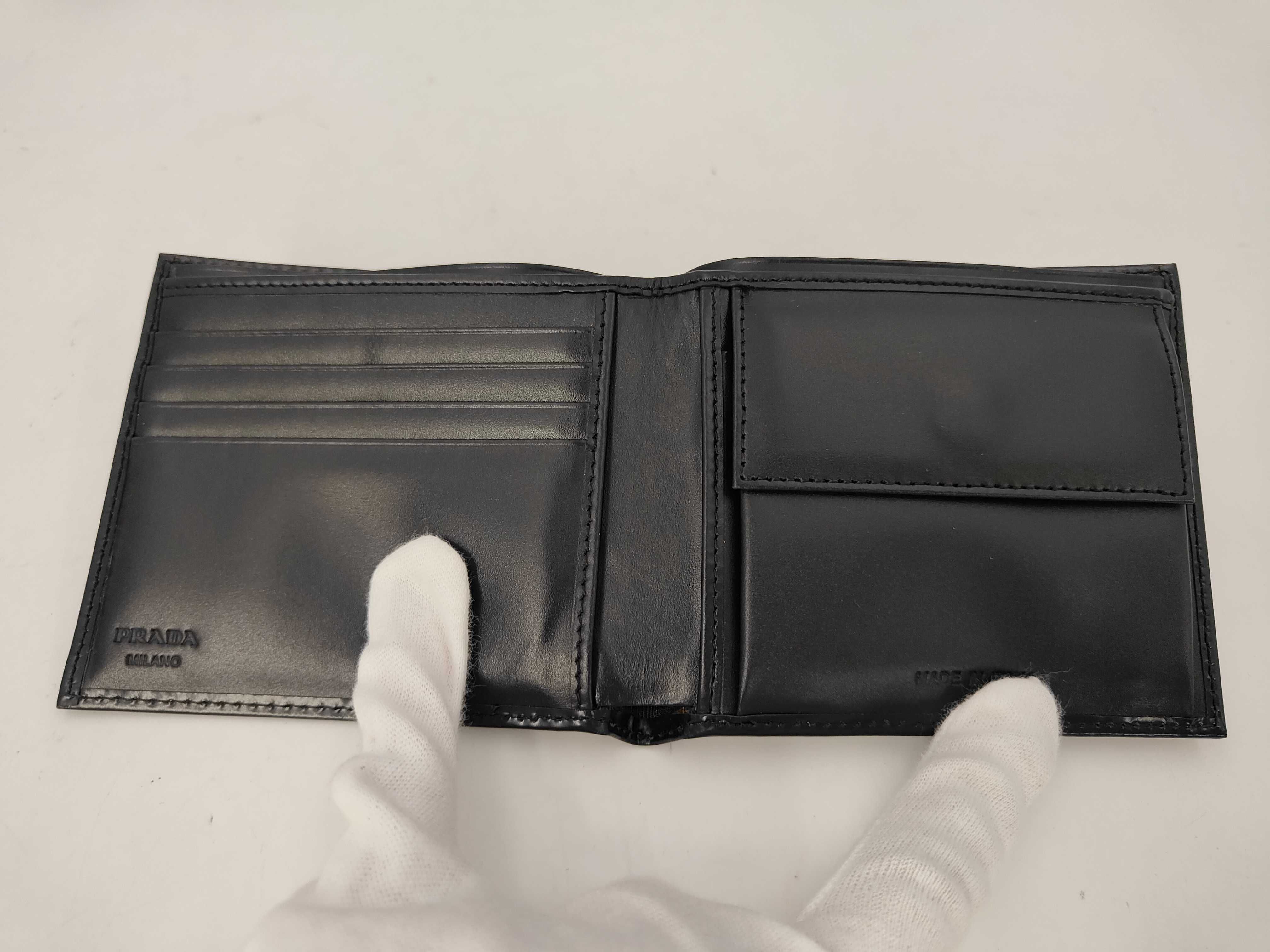 Bi-fold Wallet Leather Wallet — view 5