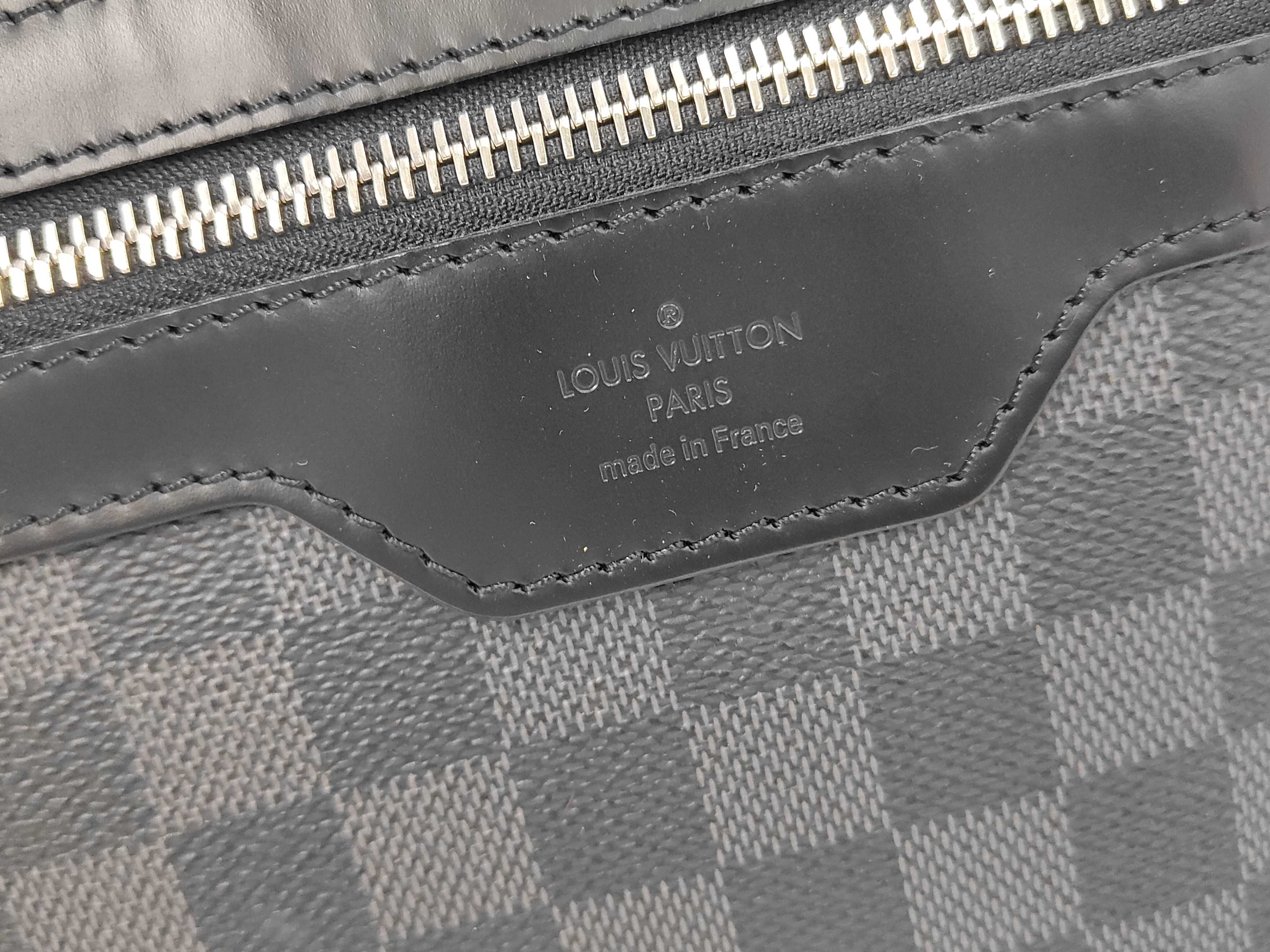 Damier Graphite Daniel MM Shoulder Bag — view 11
