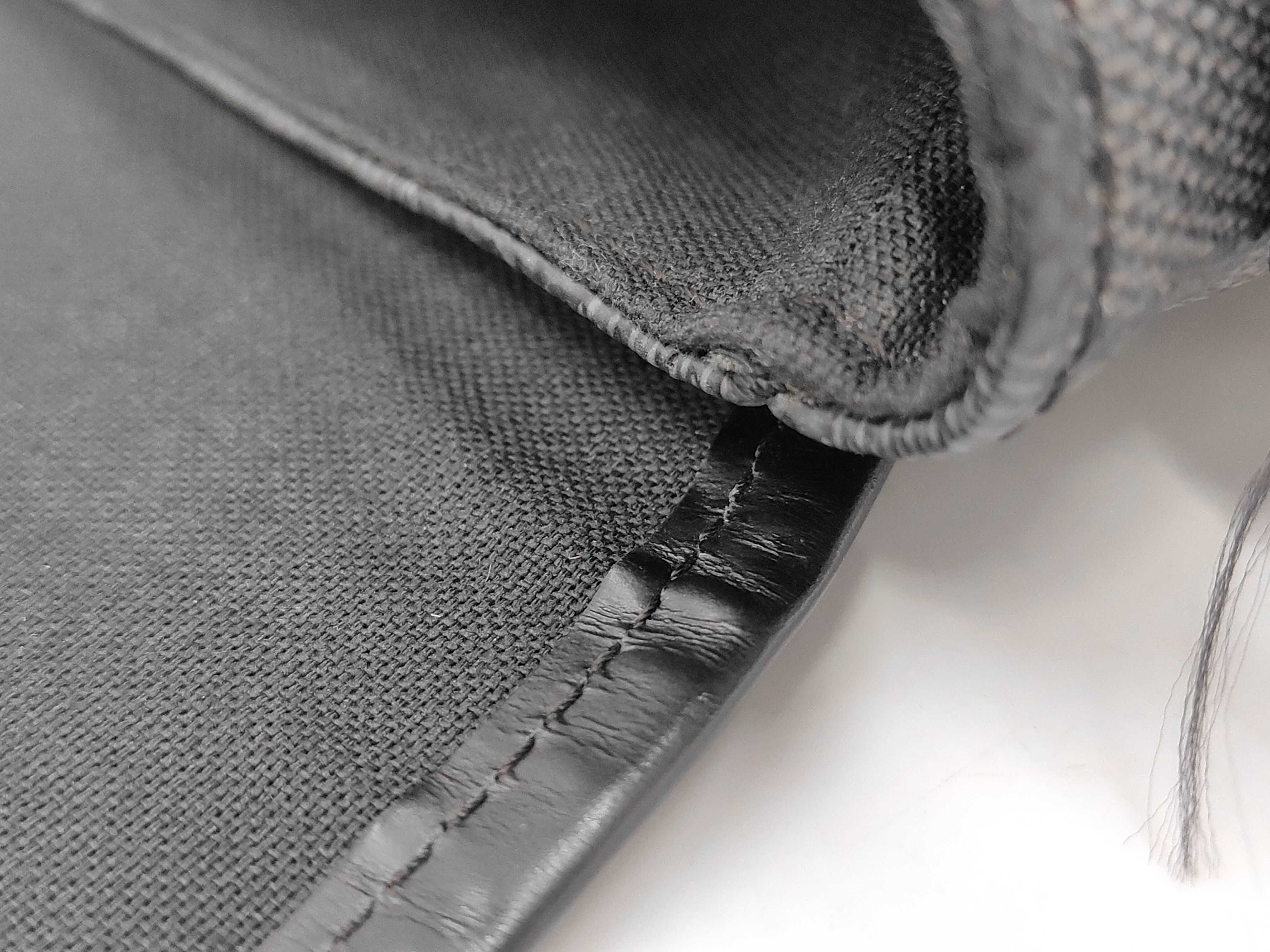 Damier Graphite Daniel MM Shoulder Bag — view 9