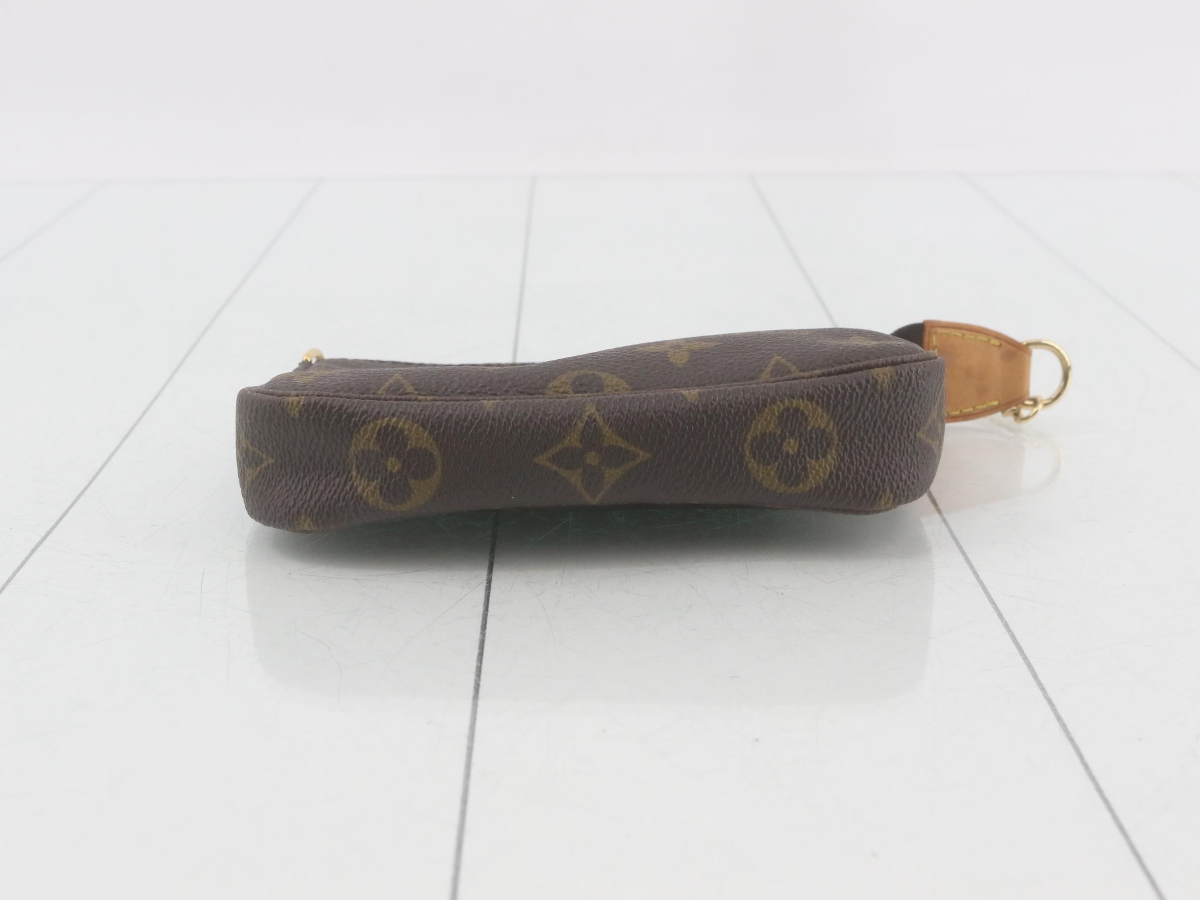 Mini Pochette Accessoires — view 3