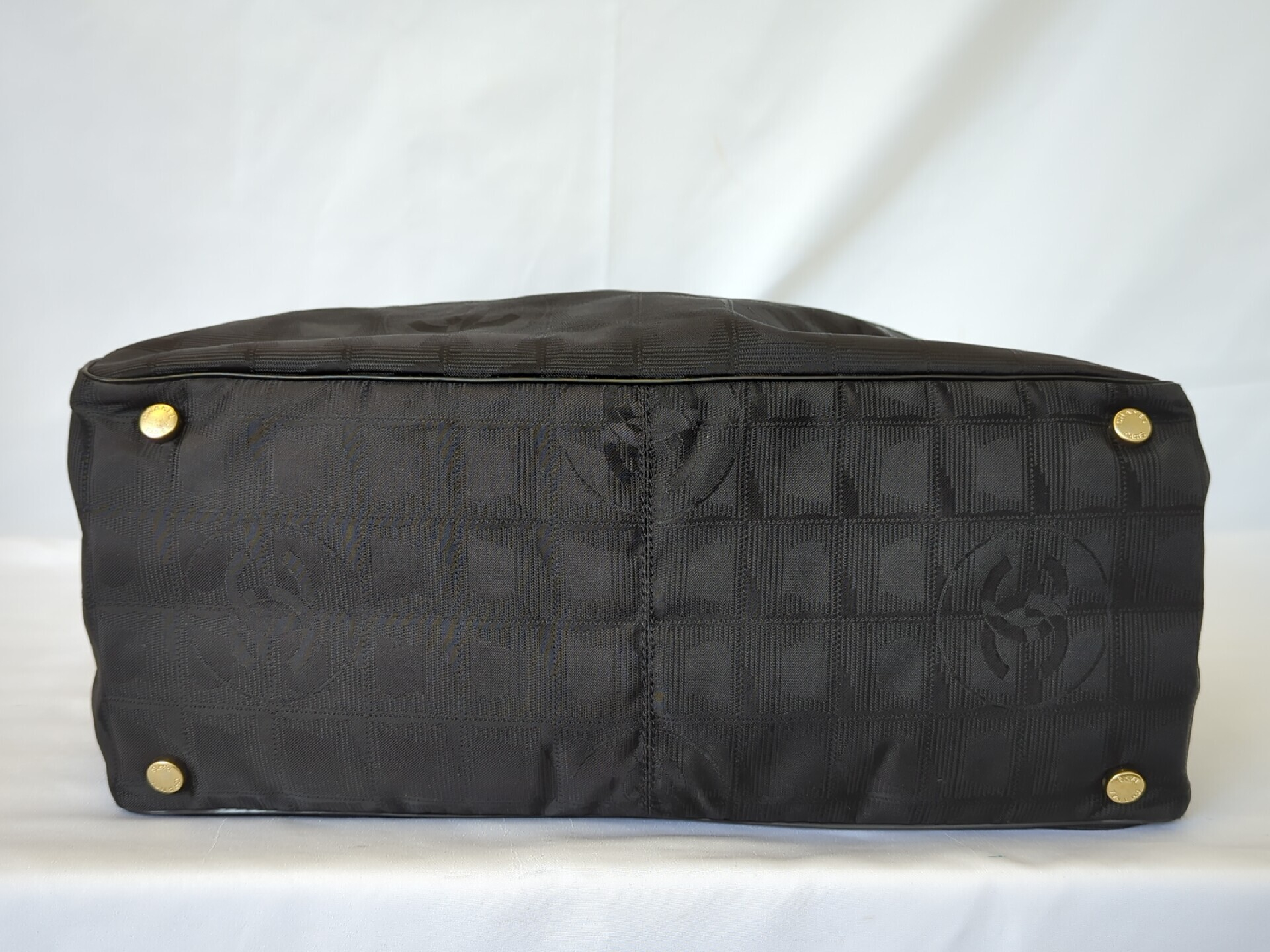 New Travel Line Tote Black No. 10 Tote Bag — view 5