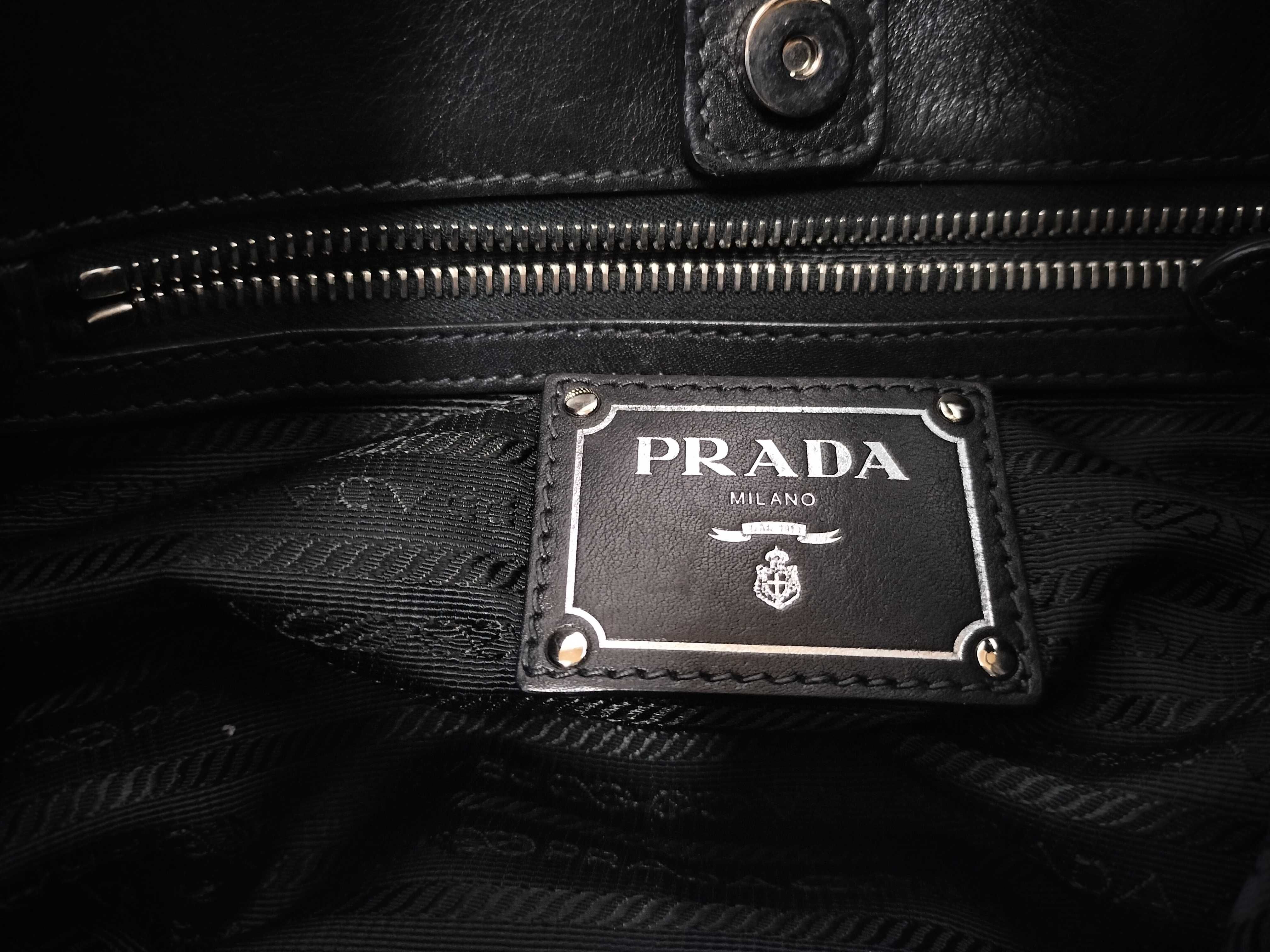 Leather Shoulder Bag Black Shoulder Bag — view 9
