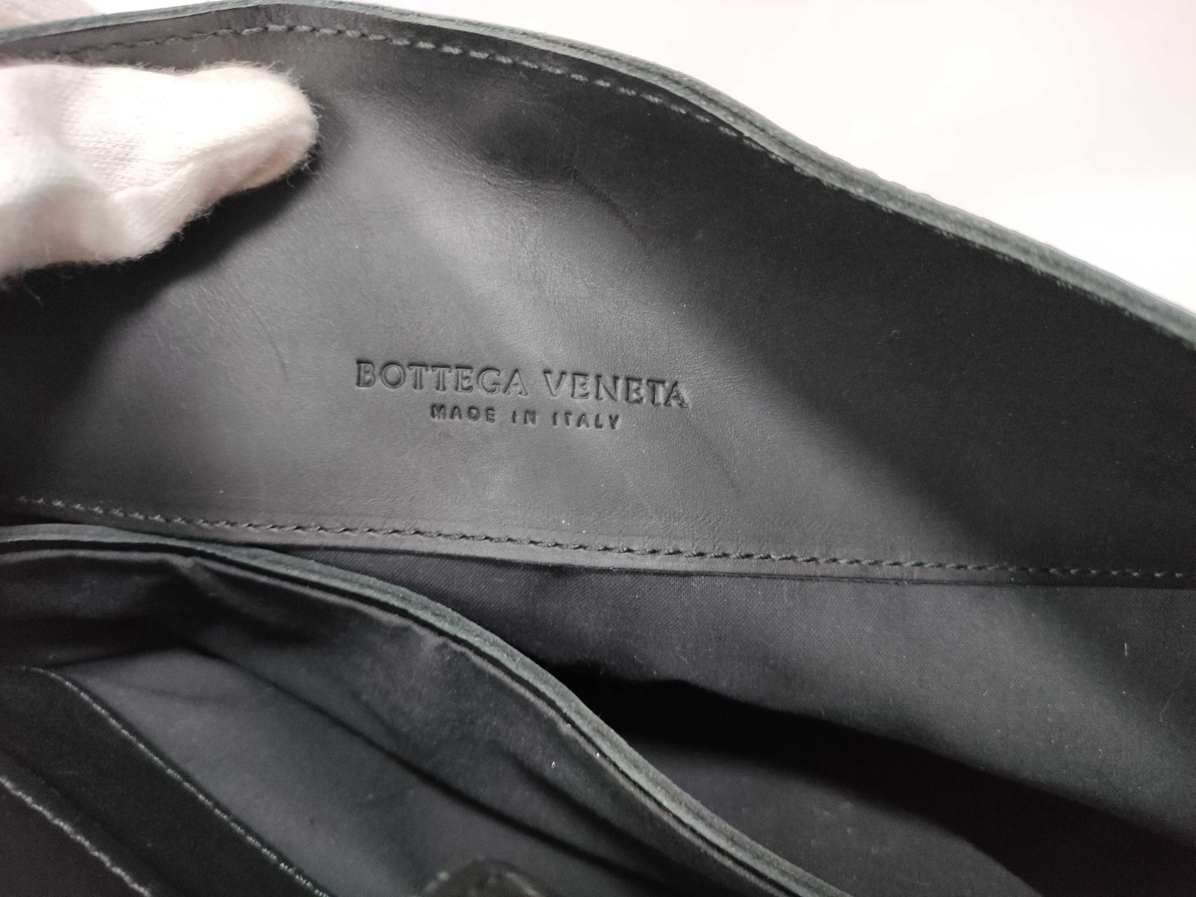 Intrecciato Messenger Shoulder Bag — view 14