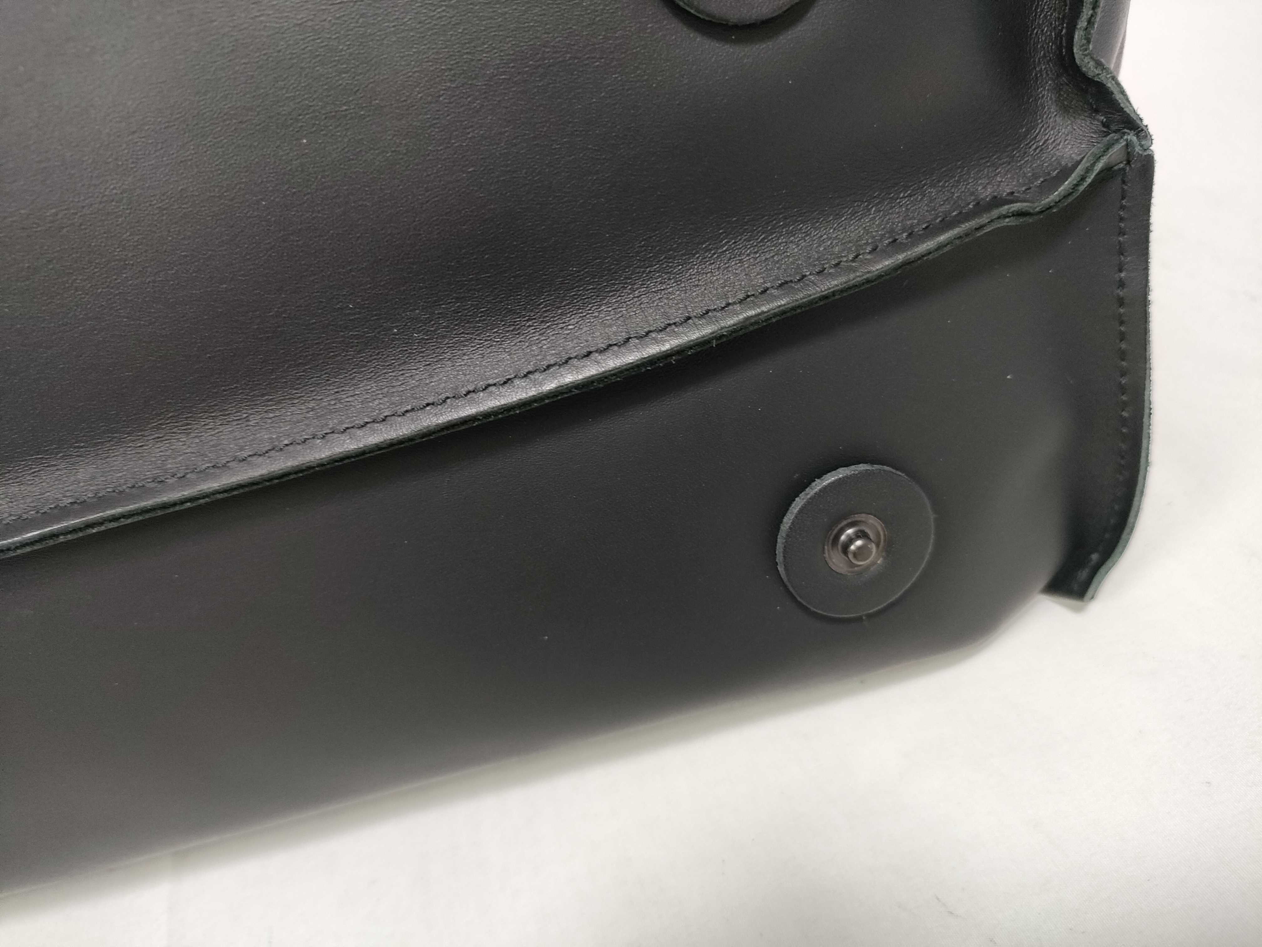 Intrecciato Messenger Shoulder Bag — view 5