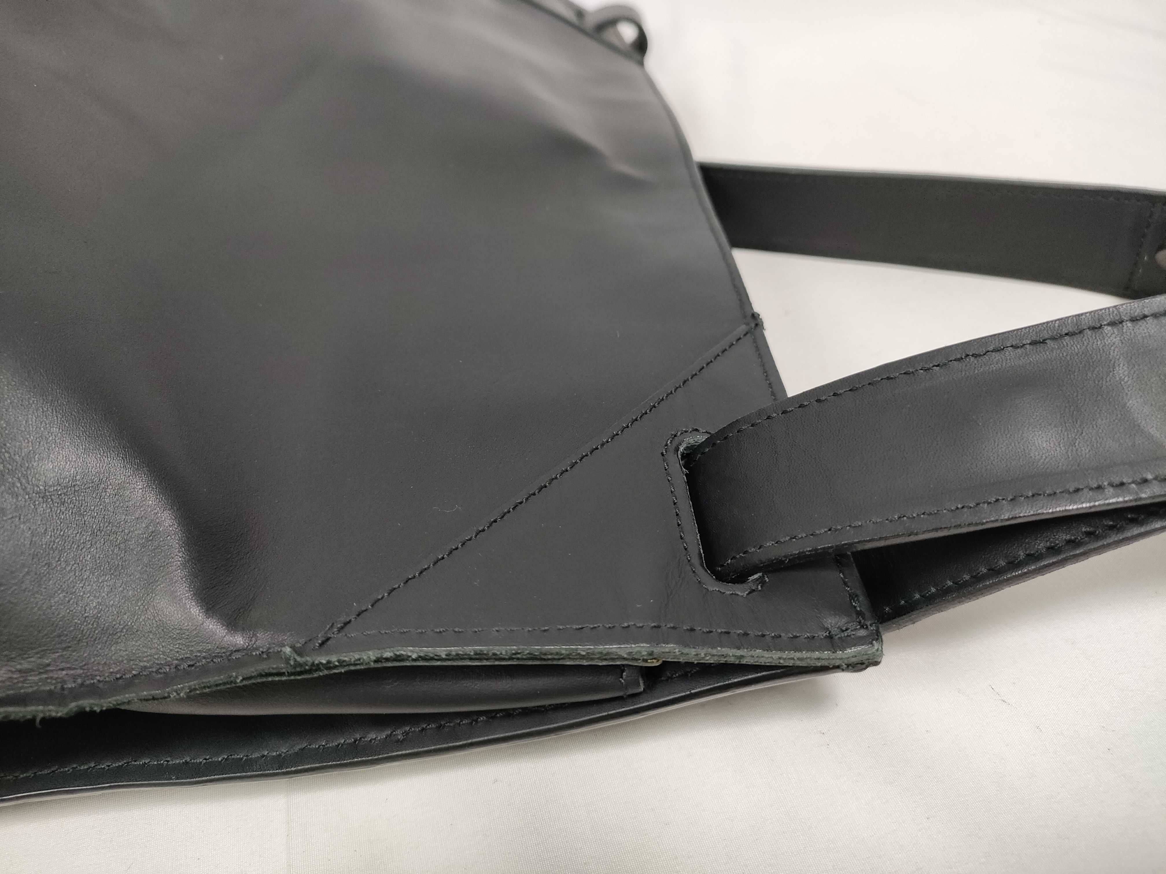 Intrecciato Messenger Shoulder Bag — view 7