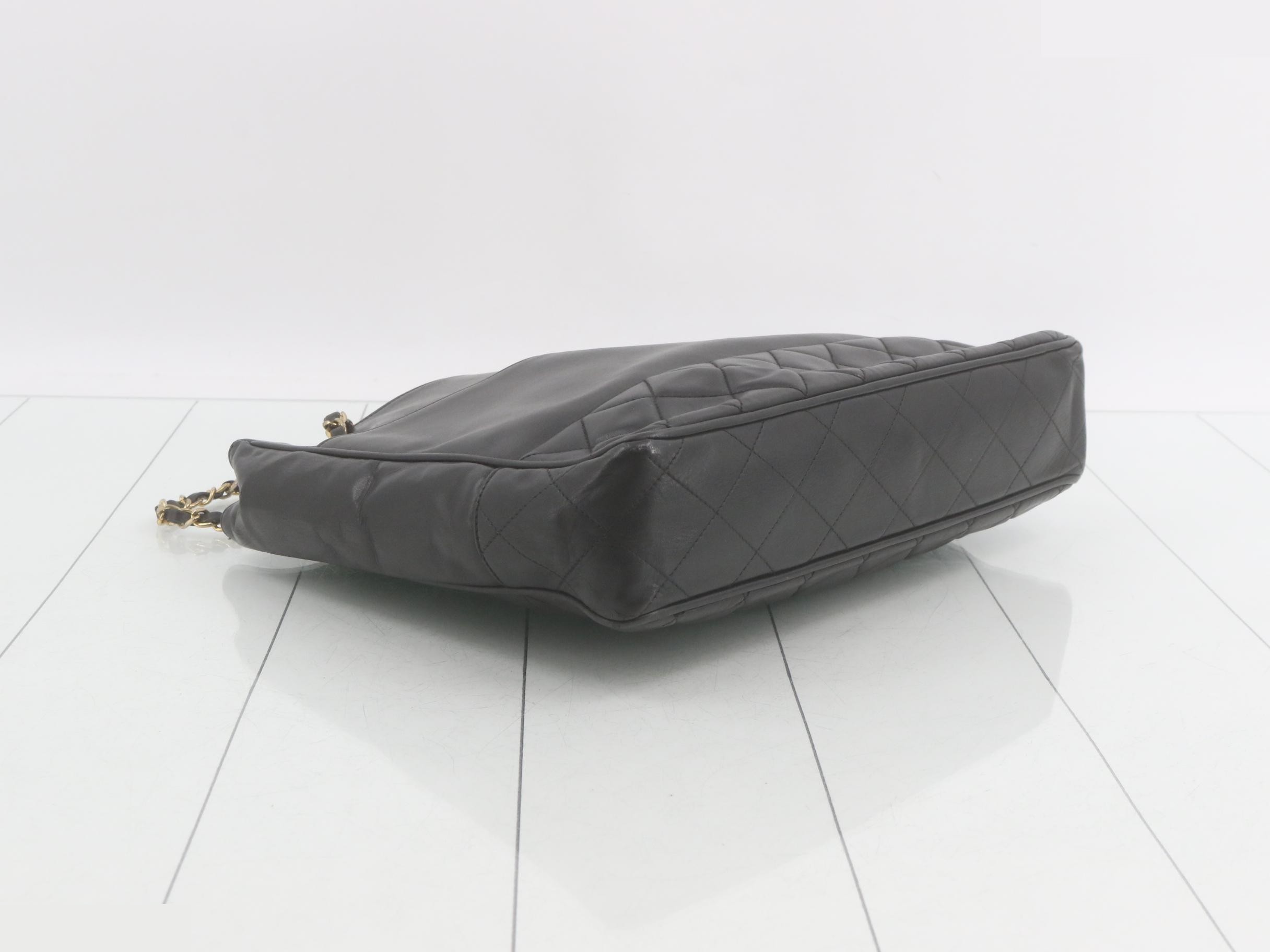 Matelassé Lamb Chain Tote Bag — view 5