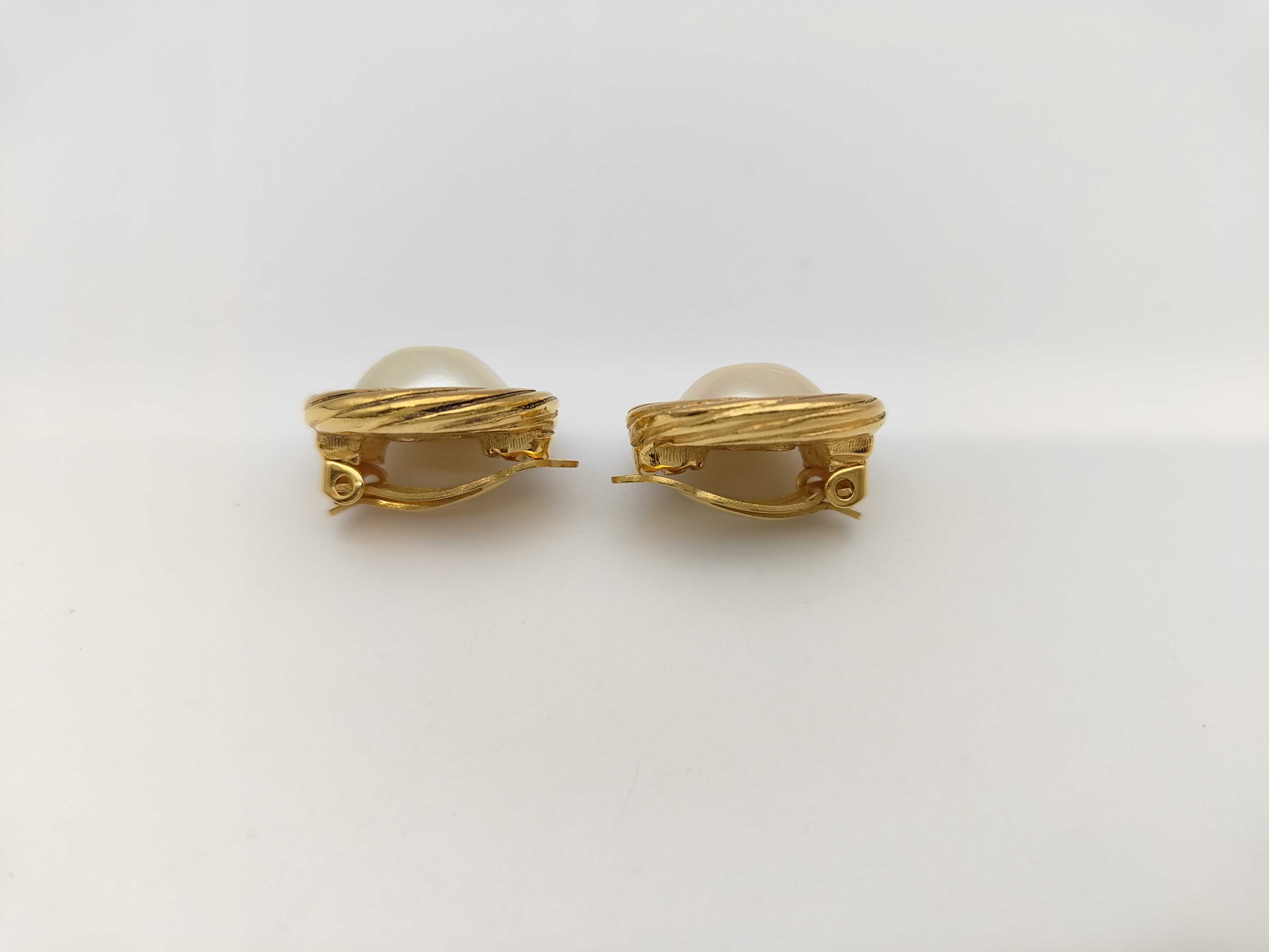 Round Faux Pearl Earrings 93P 2949 Gold-colored Earrings — view 3