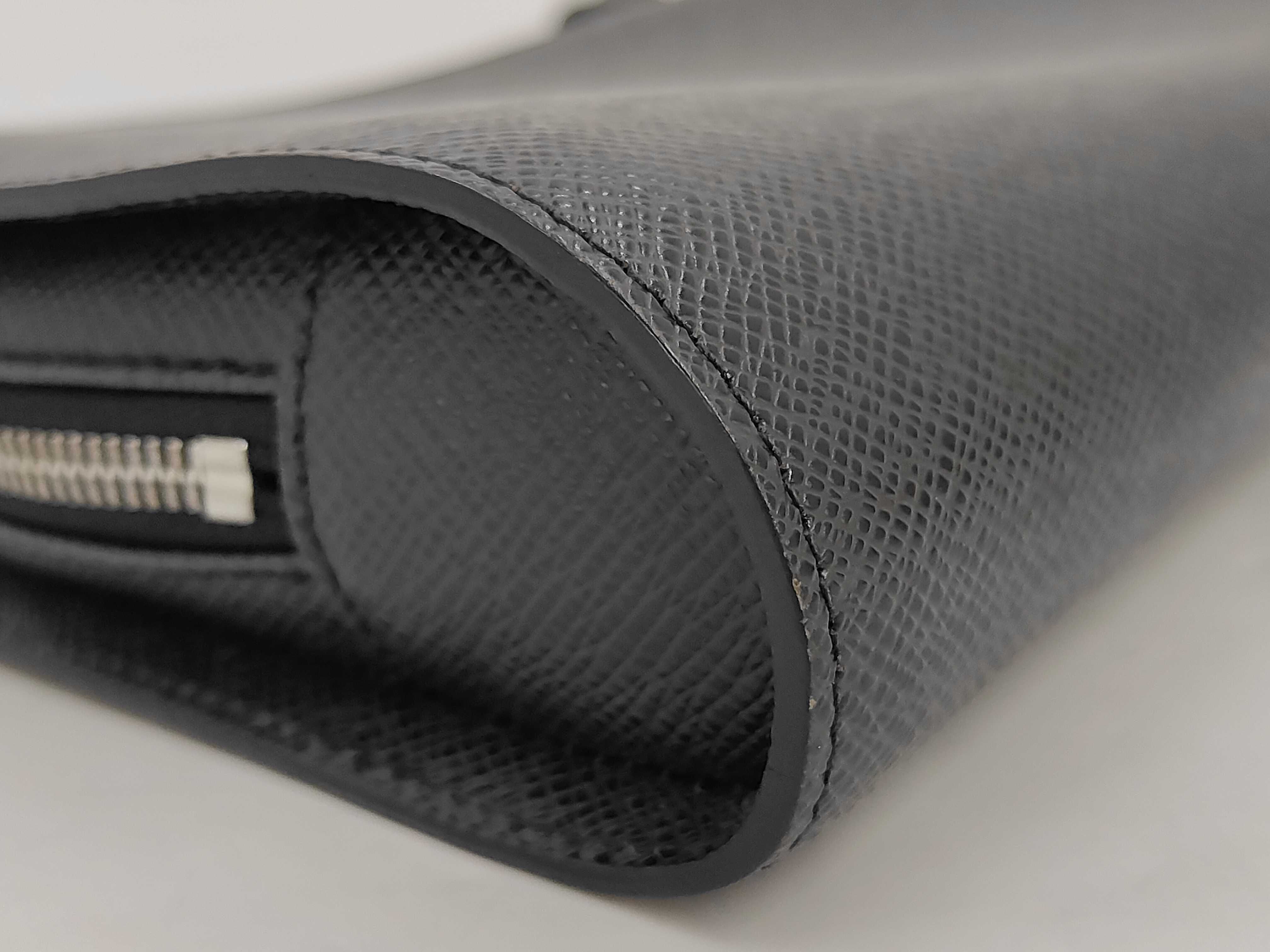 clutch bag — view 3