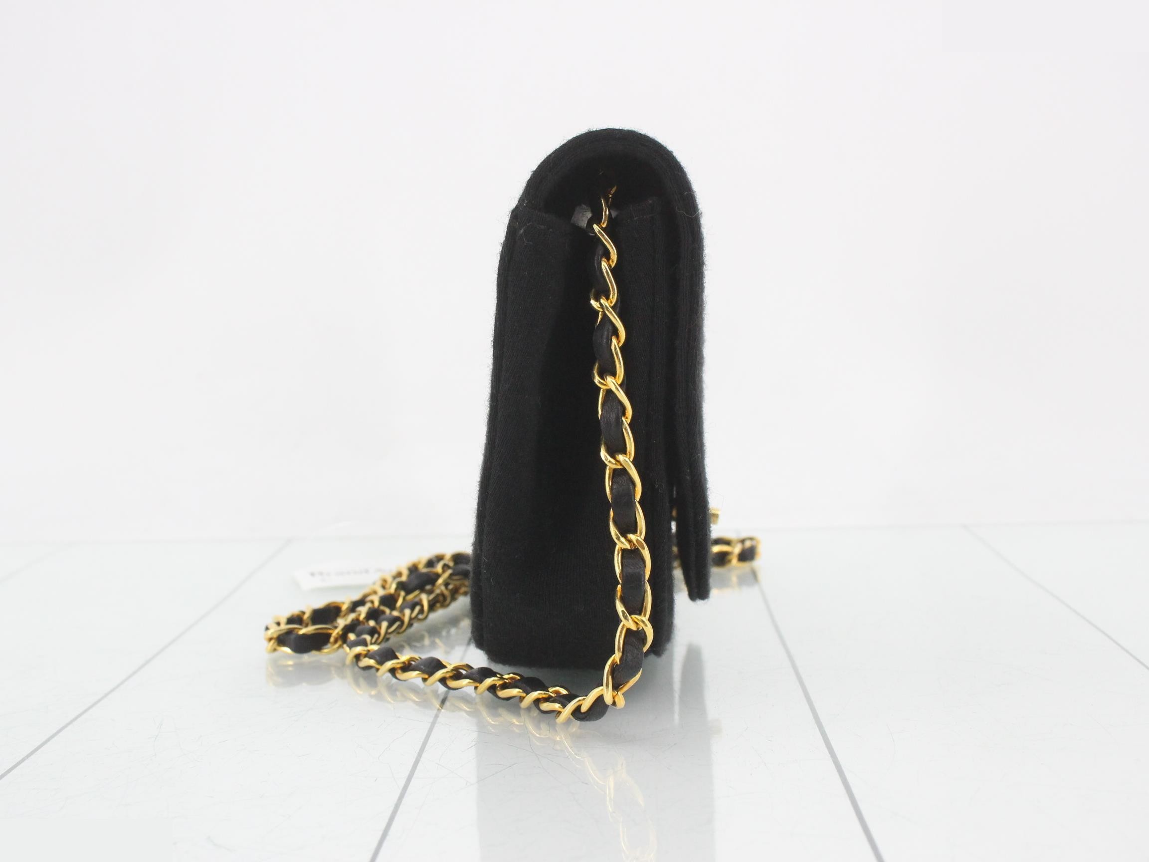 Turnlock Half Moon Chain Shoulder Bag — view 4