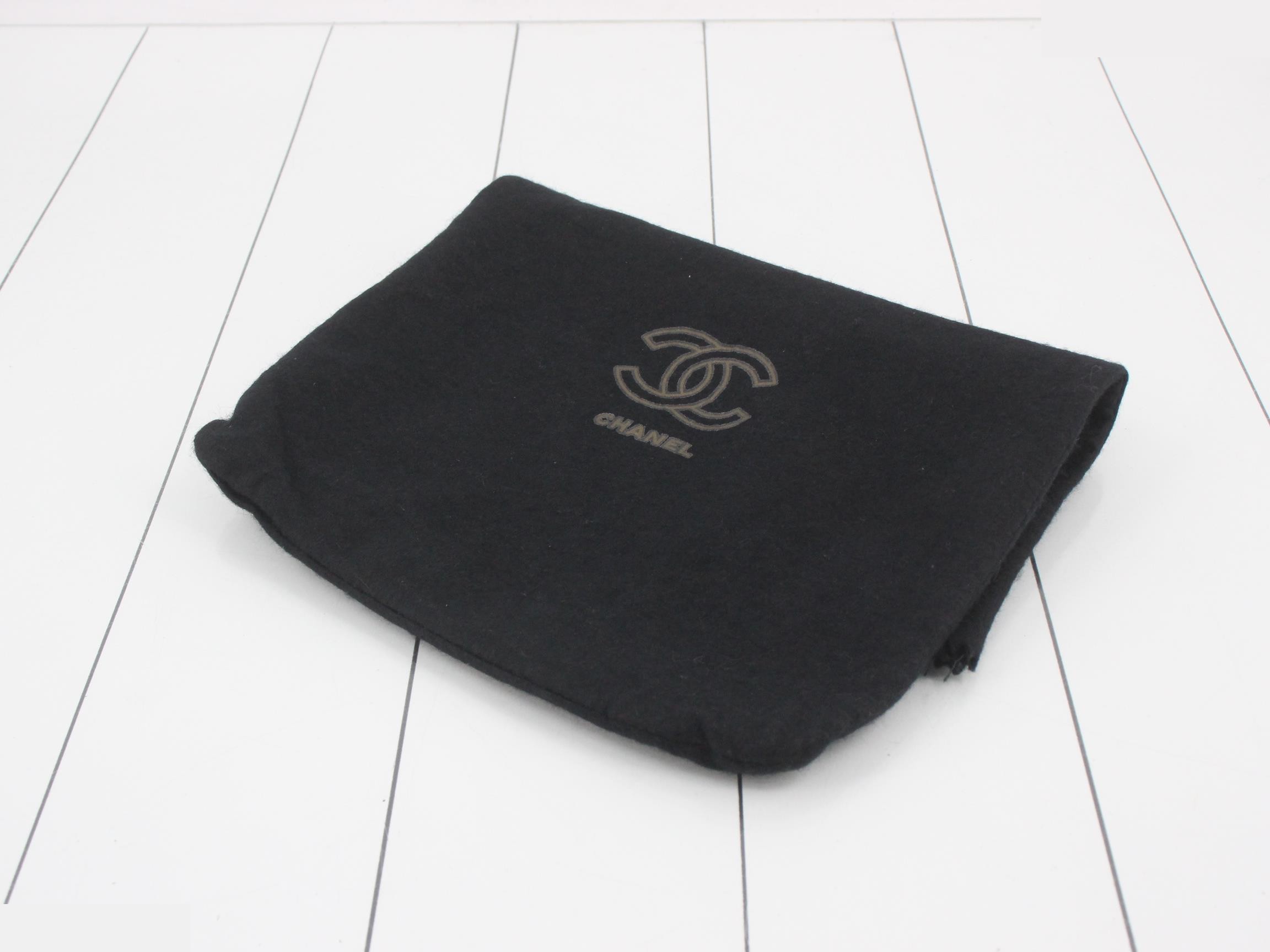 Turnlock Half Moon Chain Shoulder Bag — view 7