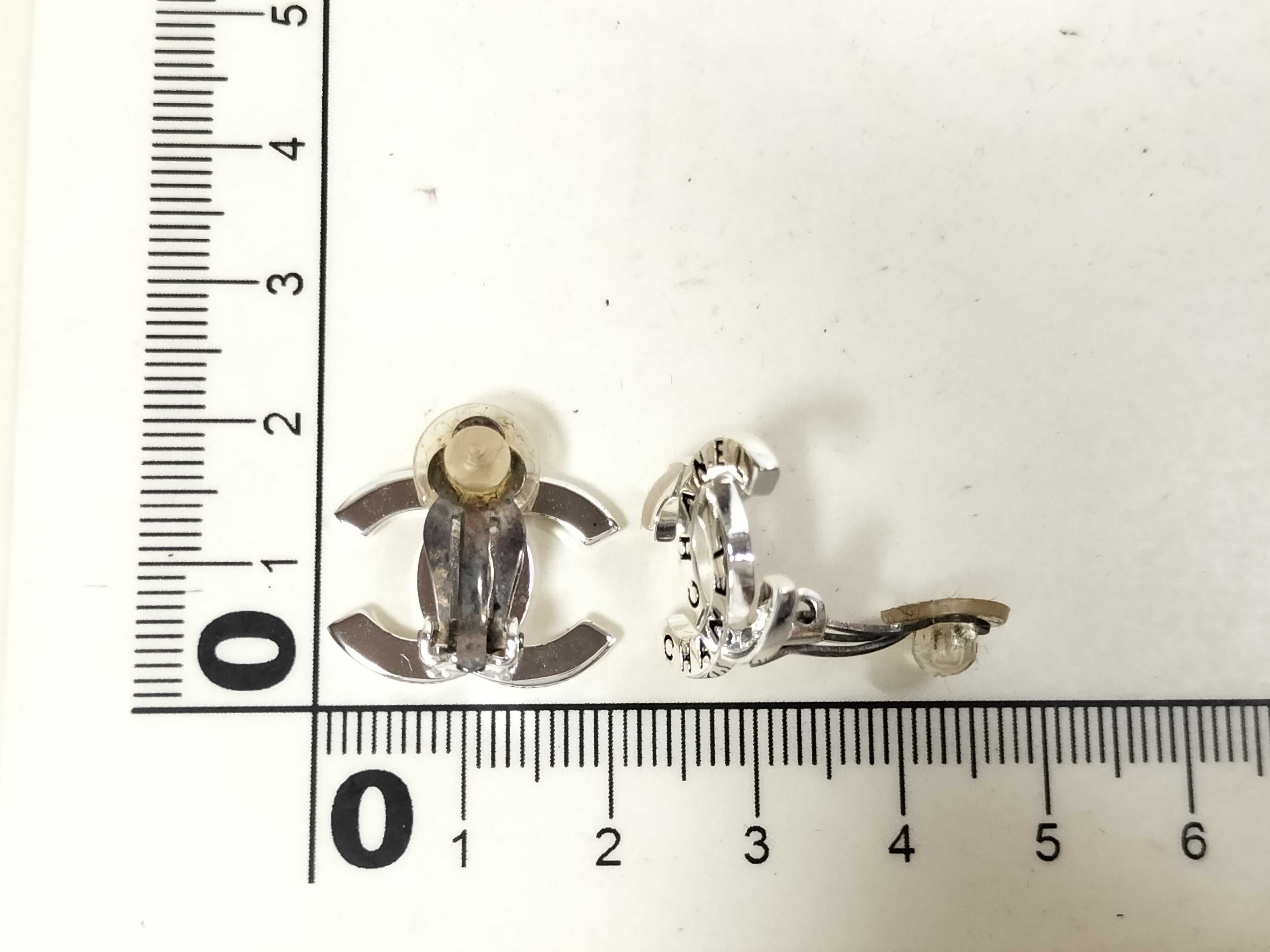 98P Earrings — view 9