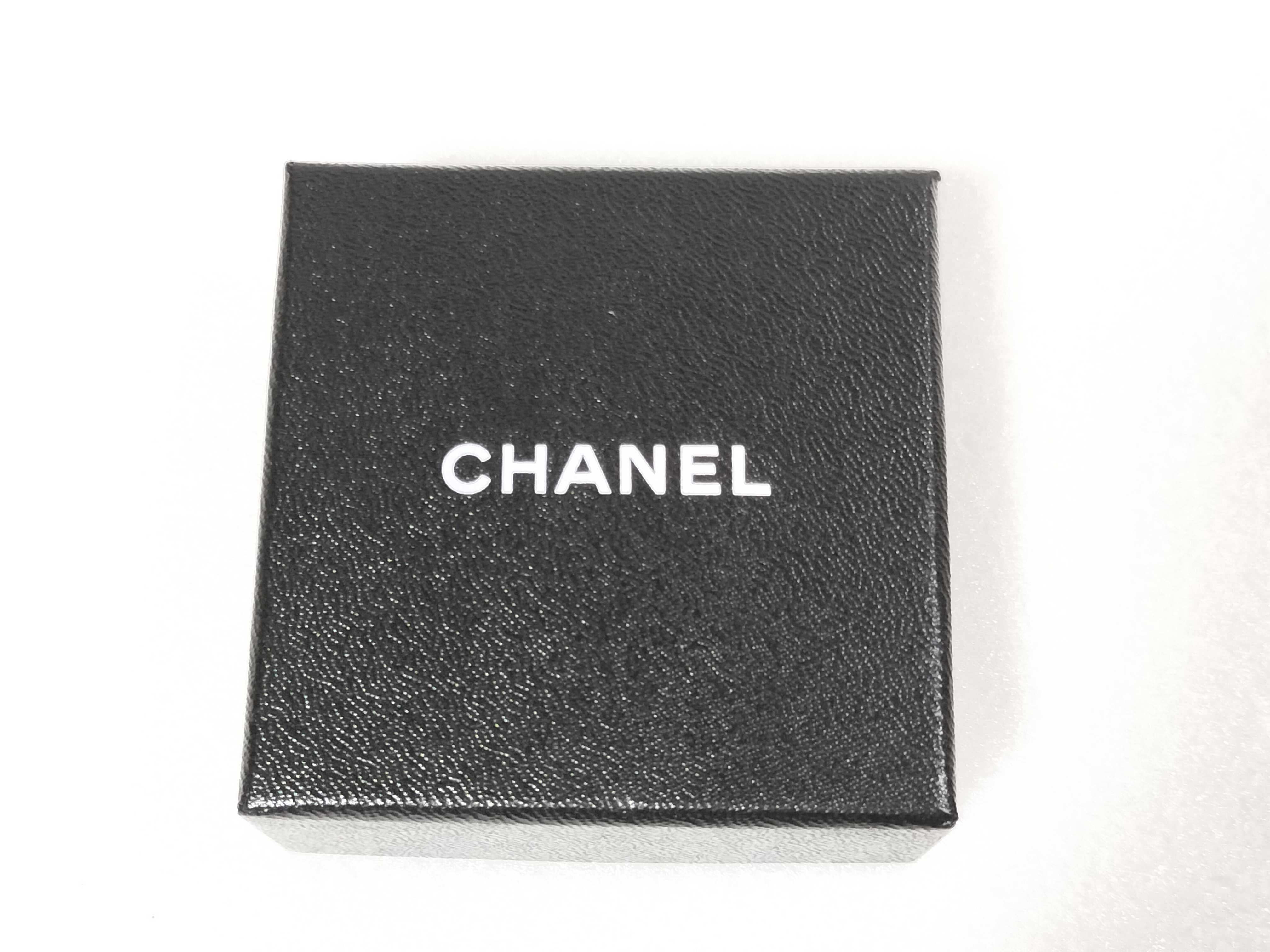 98P Earrings — view 10