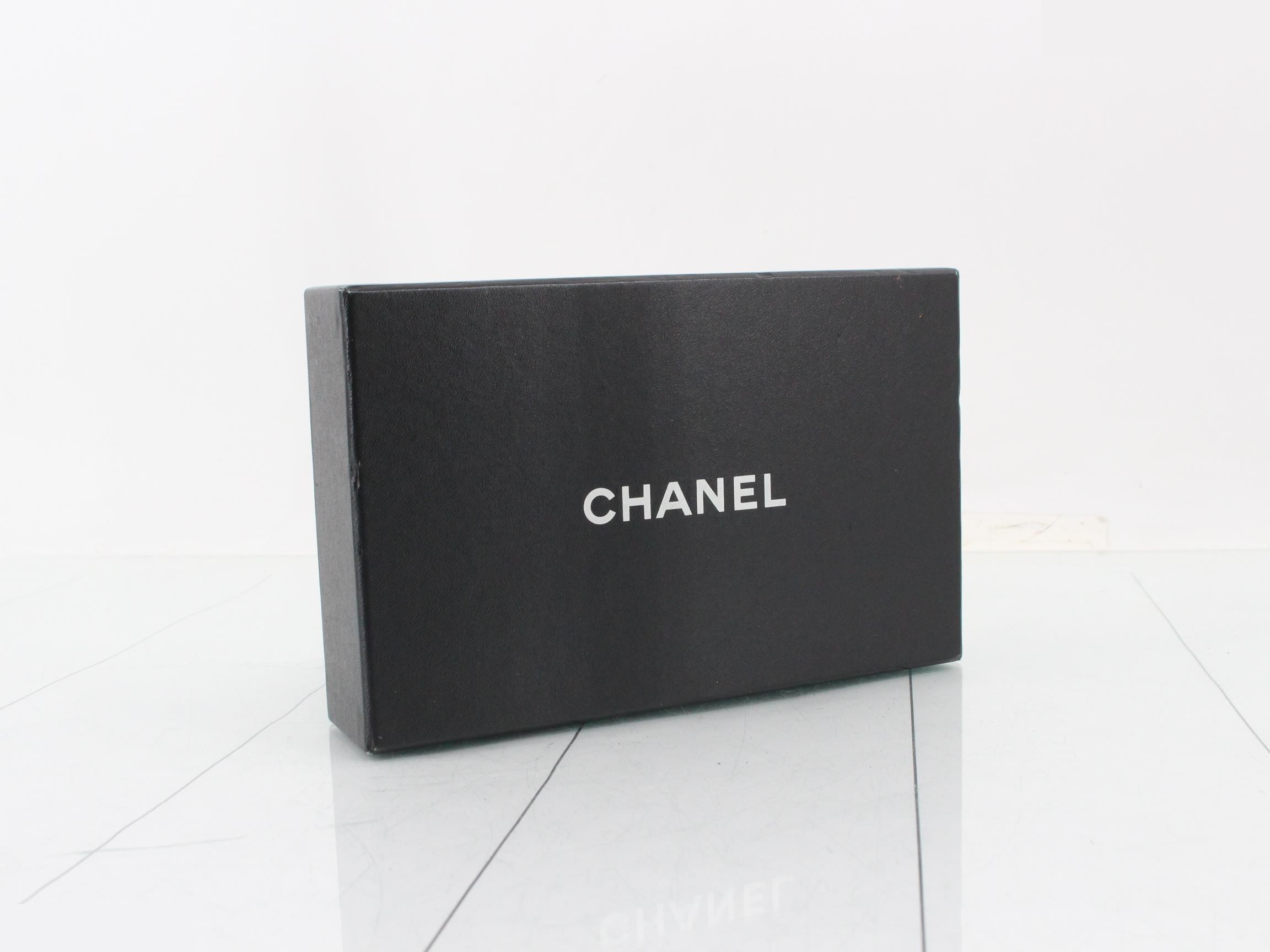 Coco Button Bi-fold Long Wallet — view 5