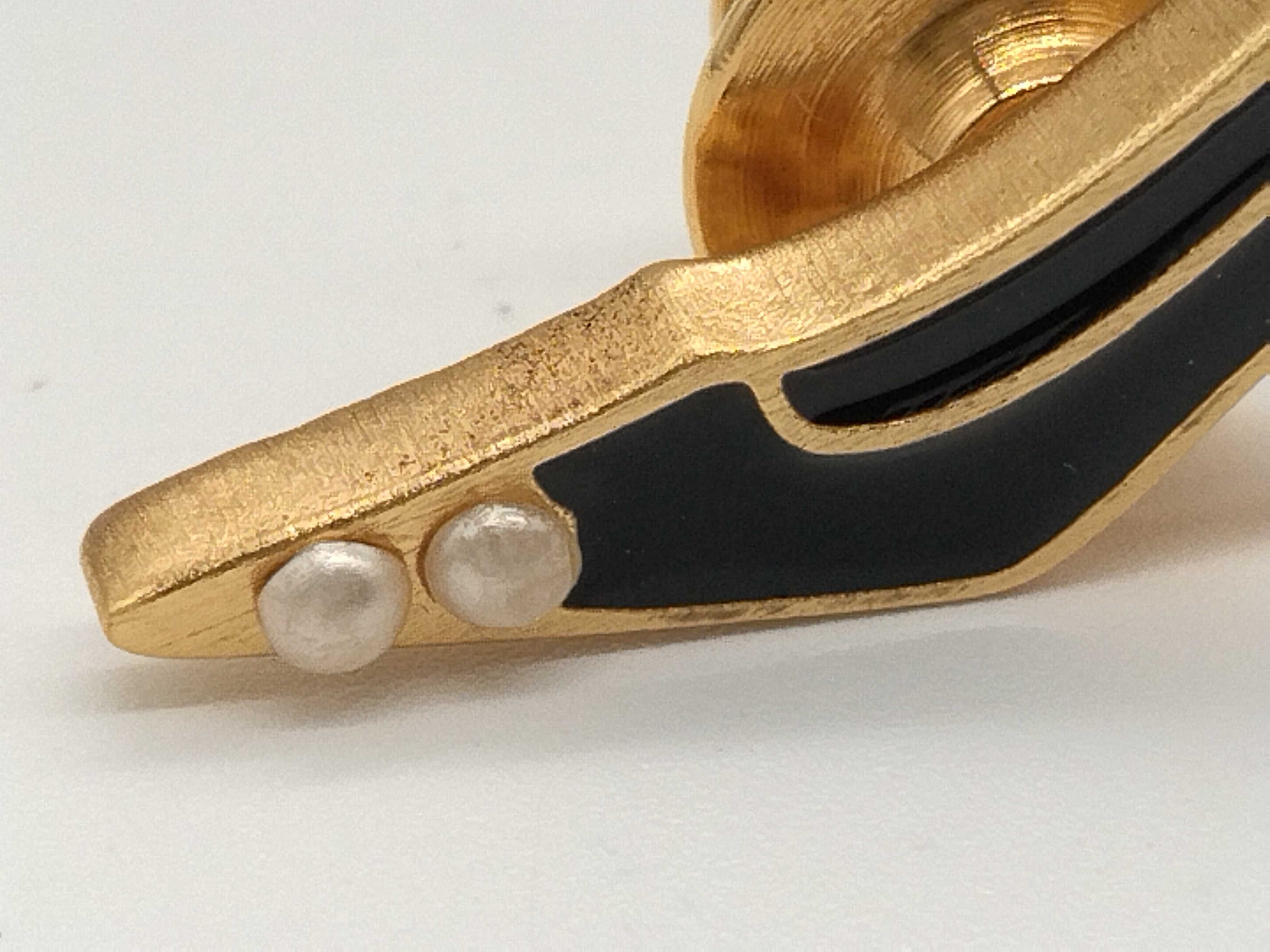 Coco Mark 02A Pin Brooch Small High Heel Brooch — view 7