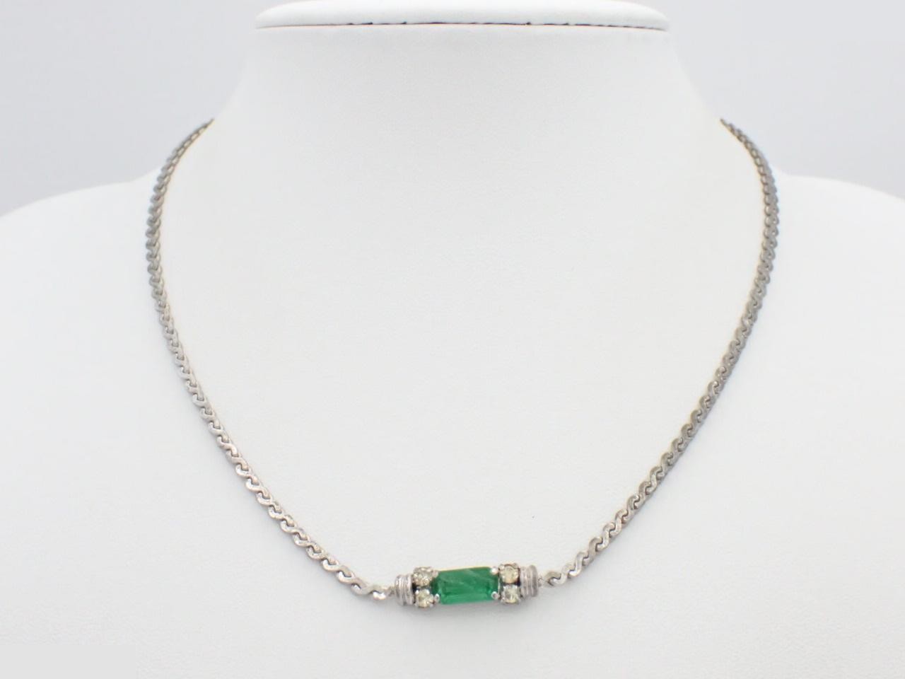Vintage costume jewelry necklace, chain approximately 42cm — view 3